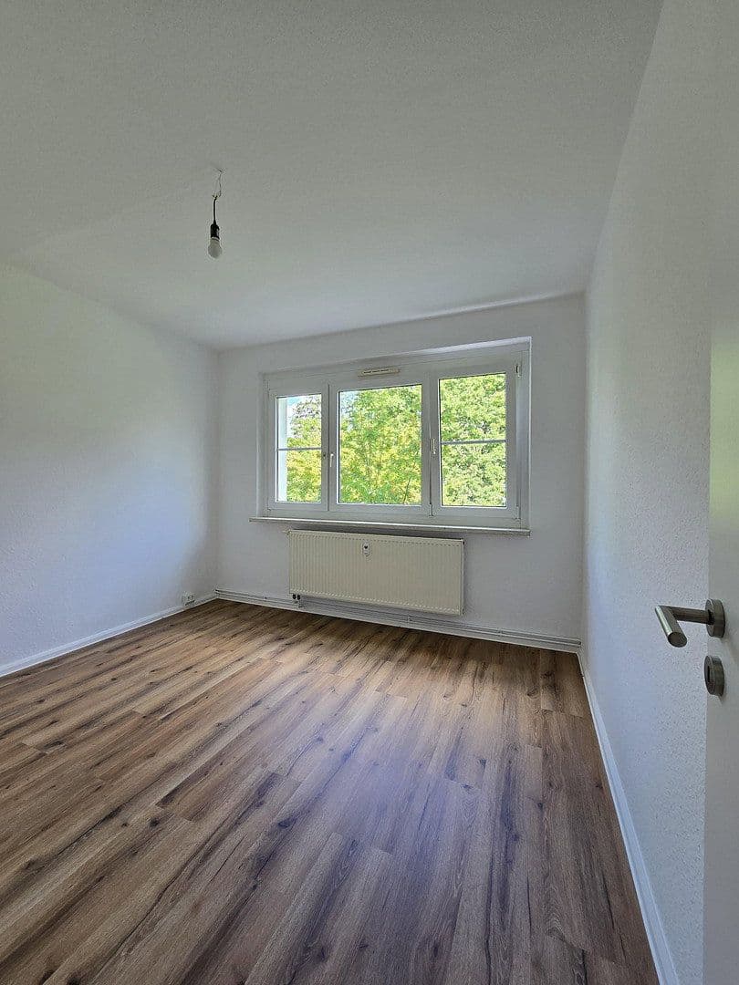 Pronájem bytu 3+1 69 m², Faleska Meinig Str. 12, Chemnitz, Sasko Pronájem bytu 3+1 69 m², Faleska Meinig Str. 12, Chemnitz, Sasko