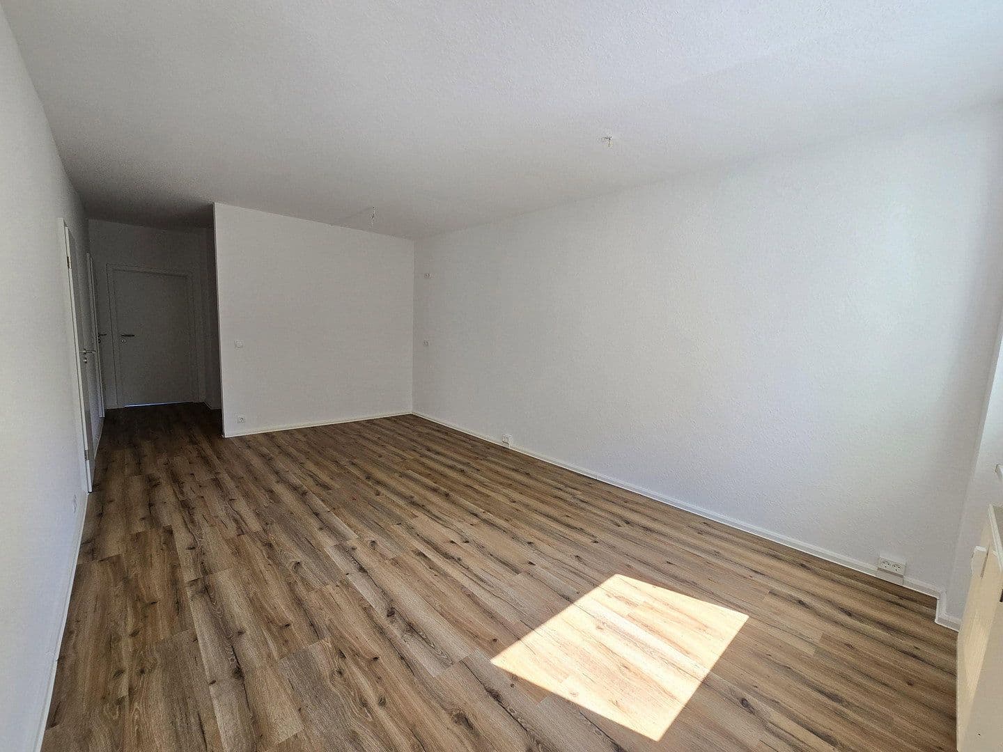 Pronájem bytu 3+1 69 m², Faleska Meinig Str. 12, Chemnitz, Sasko Pronájem bytu 3+1 69 m², Faleska Meinig Str. 12, Chemnitz, Sasko