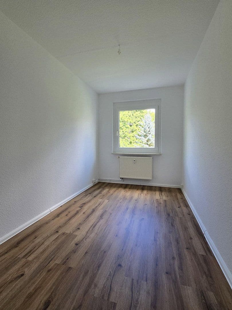 Pronájem bytu 3+1 69 m², Faleska Meinig Str. 12, Chemnitz, Sasko Pronájem bytu 3+1 69 m², Faleska Meinig Str. 12, Chemnitz, Sasko