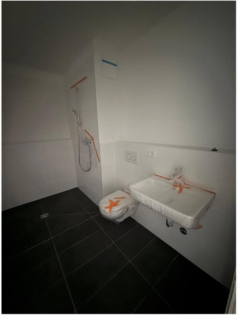 Pronájem bytu 1+1 30 m², Rembrandtstraße 20, Berlin, Berlín Pronájem bytu 1+1 30 m², Rembrandtstraße 20, Berlin, Berlín