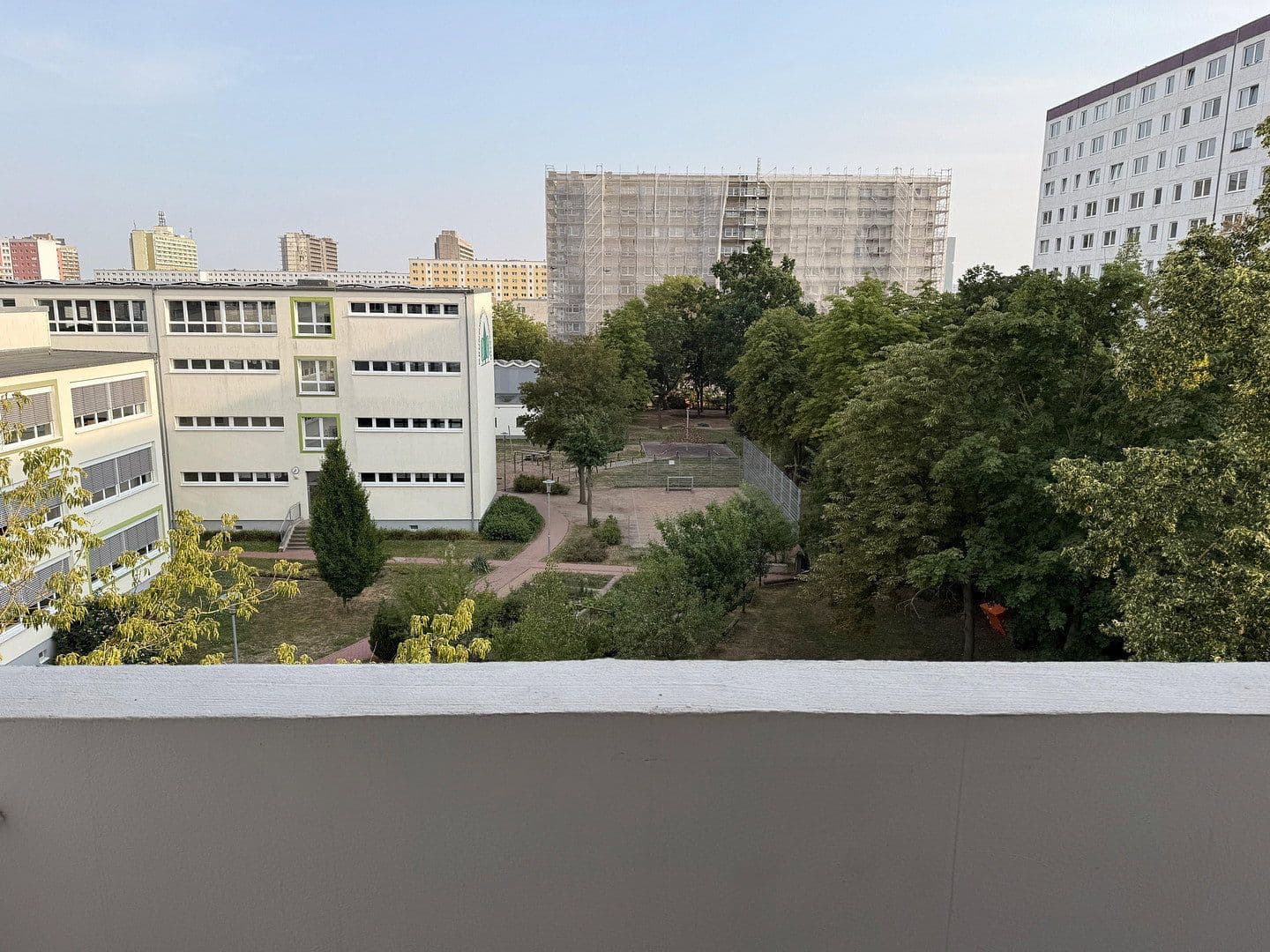 Pronájem bytu 3+1 57 m², Lise-Meitner-Straße 49, Halle (Saale), Sasko-Anhaltsko Pronájem bytu 3+1 57 m², Lise-Meitner-Straße 49, Halle (Saale), Sasko-Anhaltsko