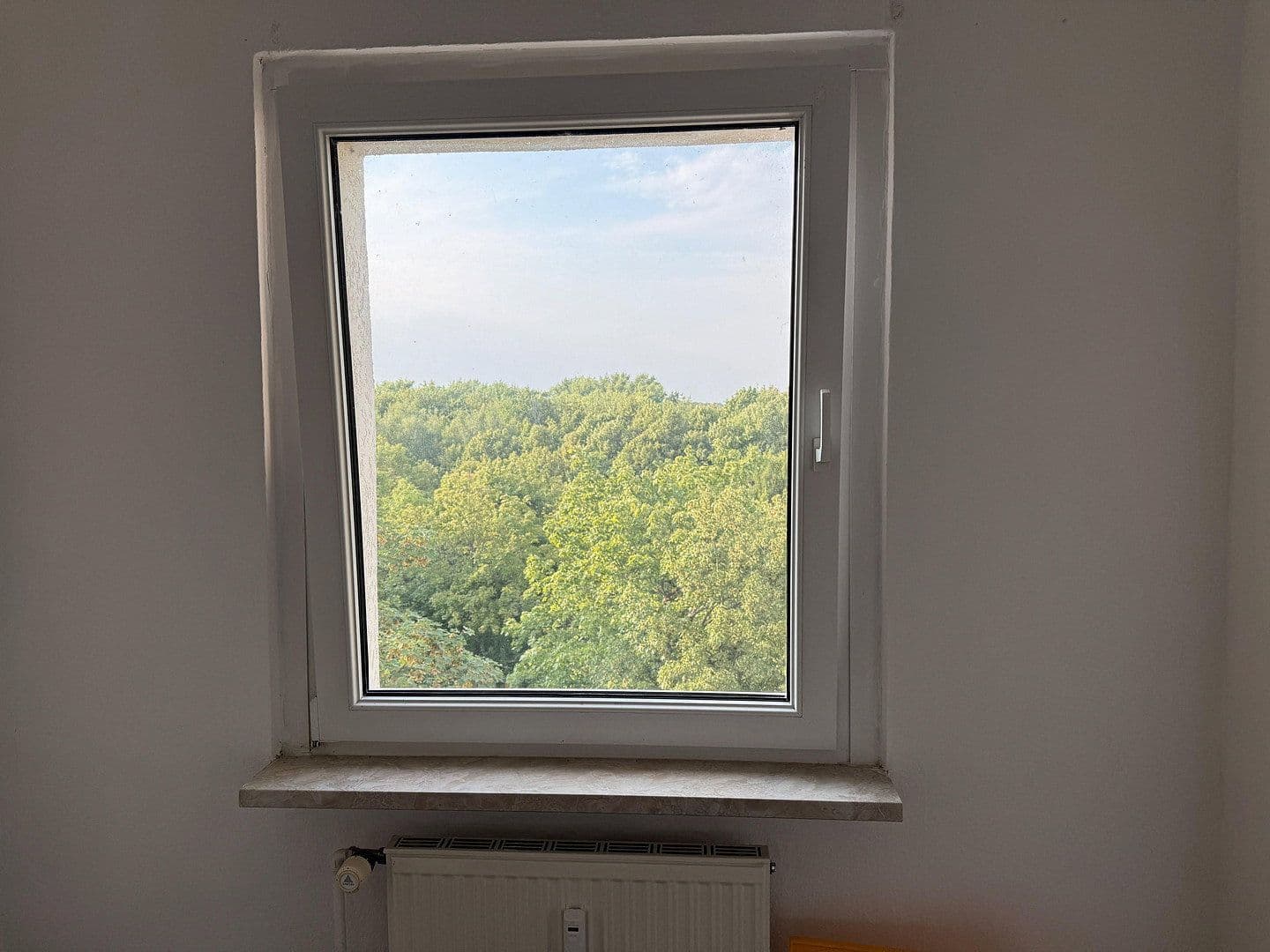 Pronájem bytu 3+1 57 m², Lise-Meitner-Straße 49, Halle (Saale), Sasko-Anhaltsko Pronájem bytu 3+1 57 m², Lise-Meitner-Straße 49, Halle (Saale), Sasko-Anhaltsko