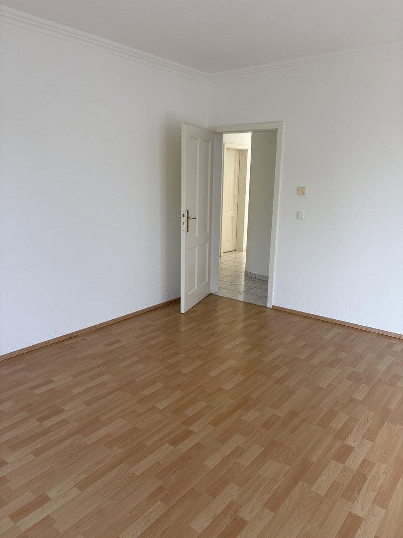 Pronájem bytu 3+1 110 m², Frankfurt am Main, Hessen Pronájem bytu 3+1 110 m², Frankfurt am Main, Hessen