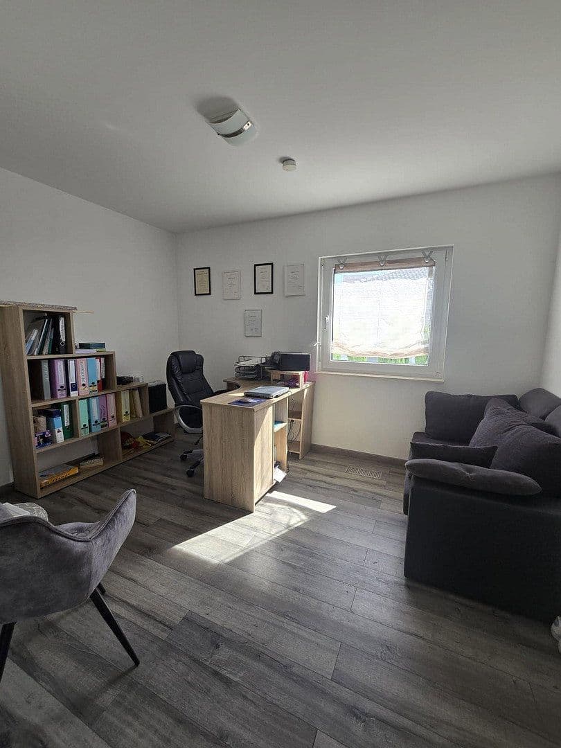Prodej domu 117 m², pozemek 468 m², Ruppertshofen, Bádensko-Württembersko Prodej domu 117 m², pozemek 468 m², Ruppertshofen, Bádensko-Württembersko