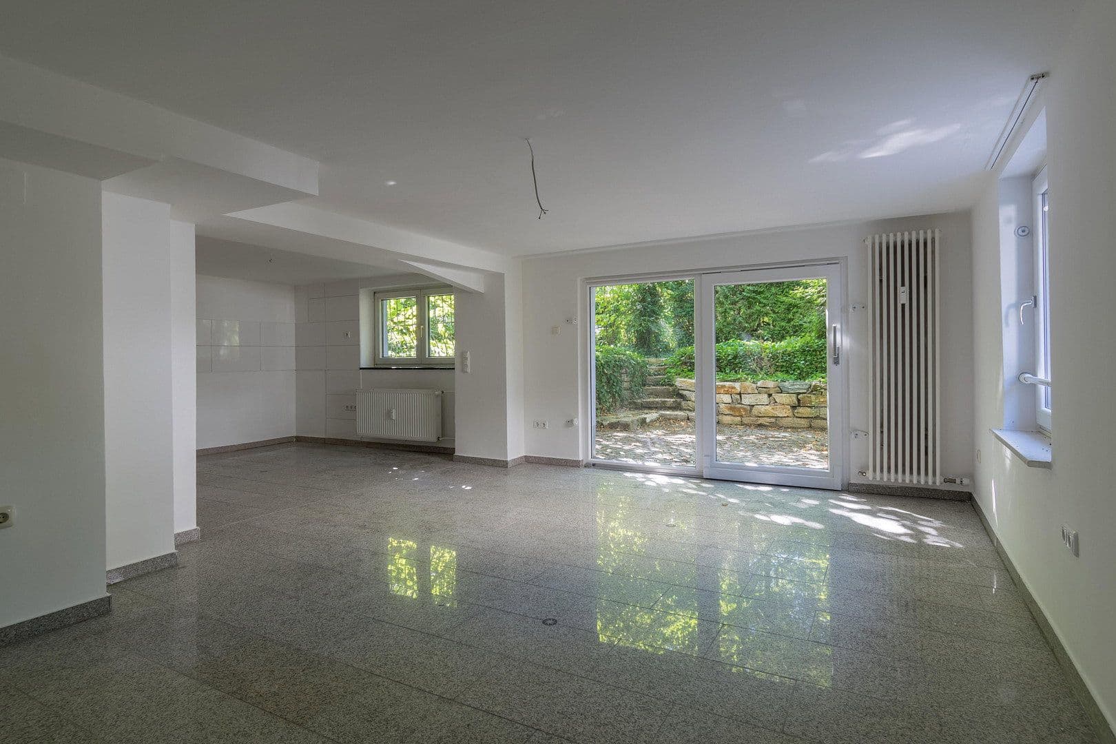 Pronájem domu 200 m², pozemek 340 m², Buchwaldstr. 1, Dreieich, Hessen Pronájem domu 200 m², pozemek 340 m², Buchwaldstr. 1, Dreieich, Hessen