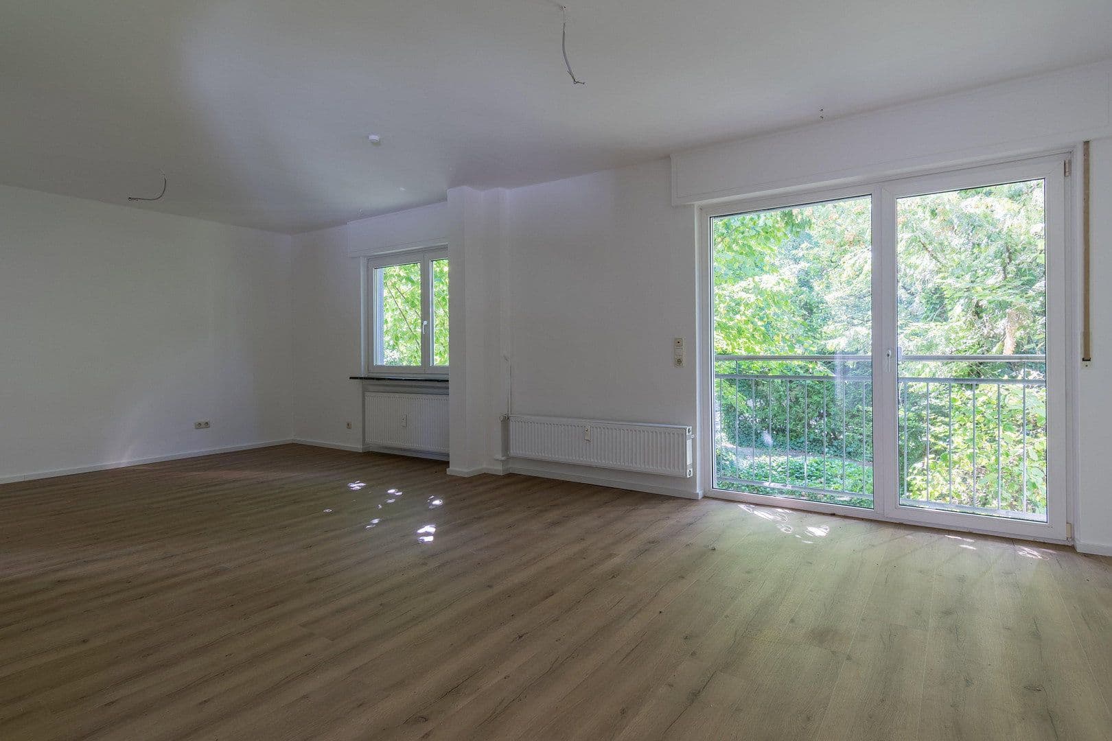 Pronájem domu 200 m², pozemek 340 m², Buchwaldstr. 1, Dreieich, Hessen Pronájem domu 200 m², pozemek 340 m², Buchwaldstr. 1, Dreieich, Hessen