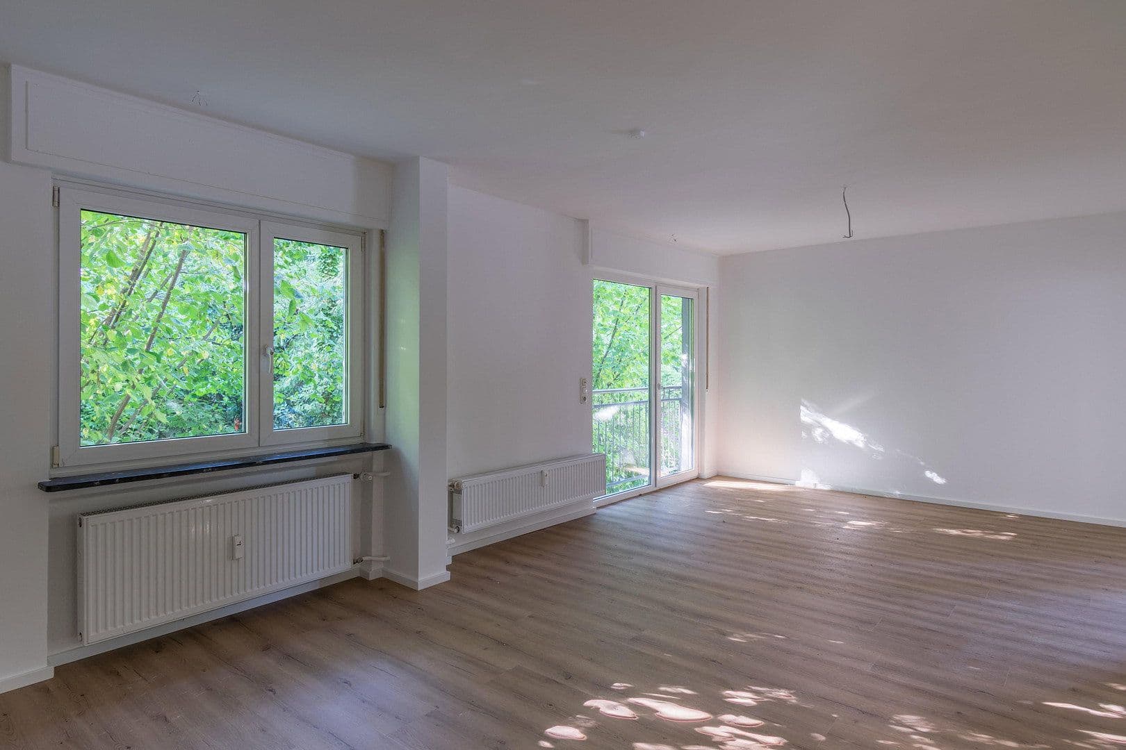 Pronájem domu 200 m², pozemek 340 m², Buchwaldstr. 1, Dreieich, Hessen Pronájem domu 200 m², pozemek 340 m², Buchwaldstr. 1, Dreieich, Hessen