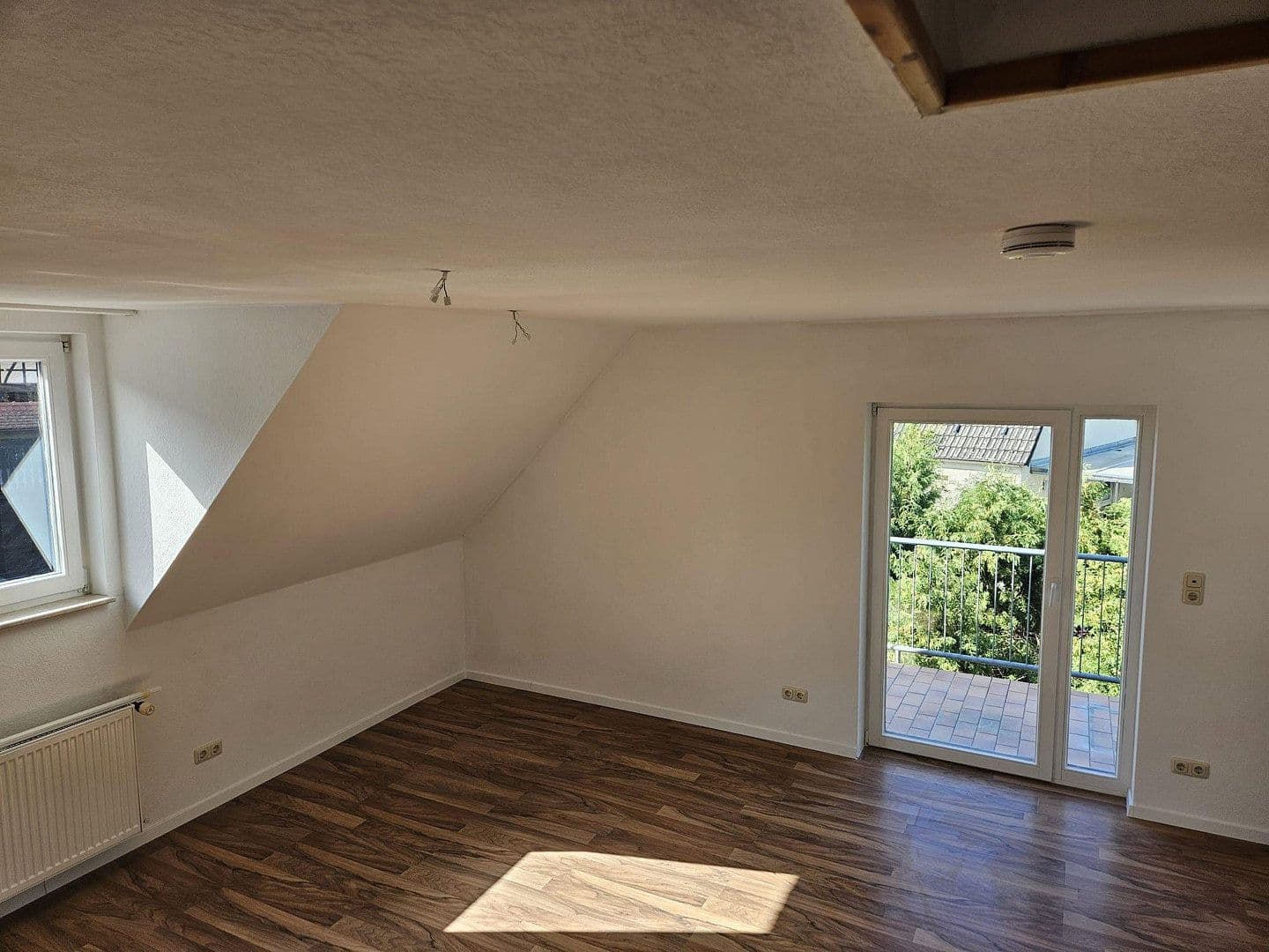 Pronájem bytu 3+1 84 m², Groß-Bieberau, Hessen Pronájem bytu 3+1 84 m², Groß-Bieberau, Hessen