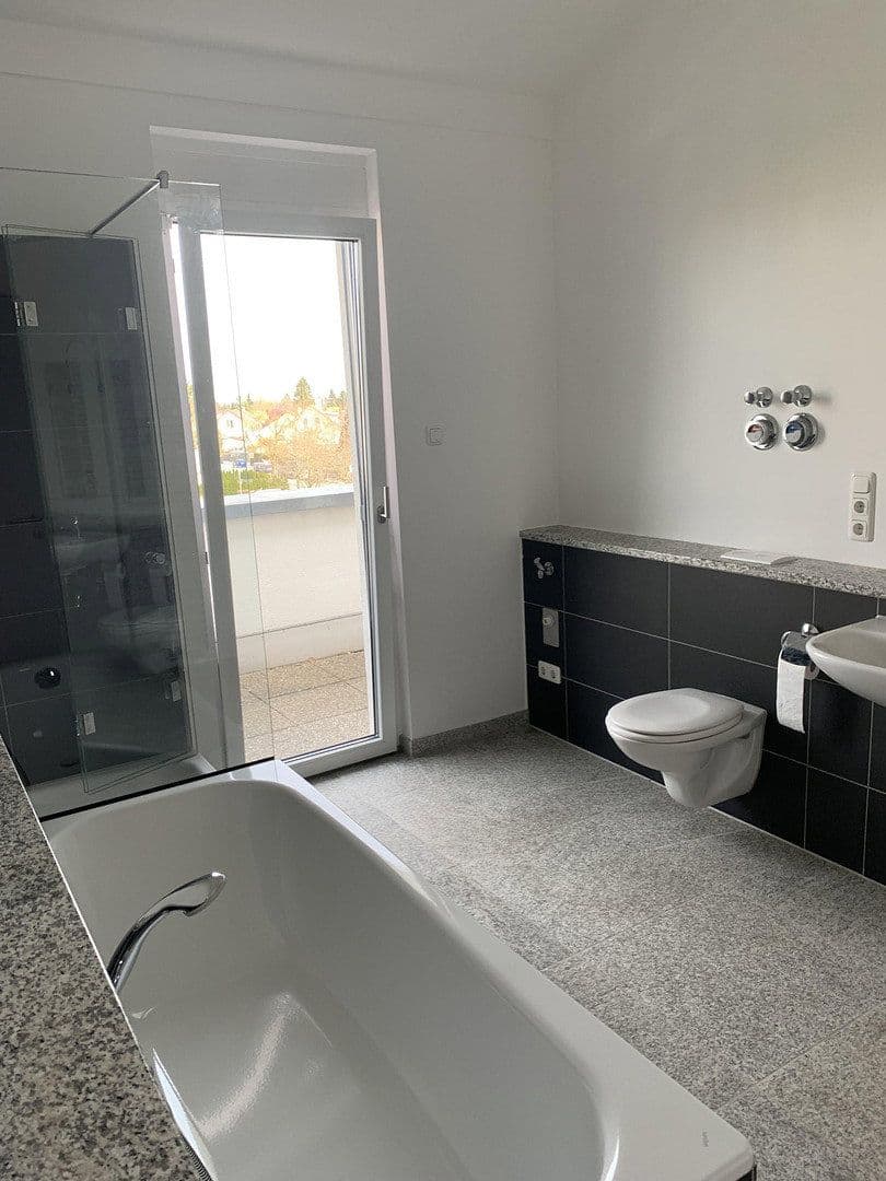 Pronájem bytu 3+1 106 m², Franz Marc Str 1c, Puchheim, Bavorsko Pronájem bytu 3+1 106 m², Franz Marc Str 1c, Puchheim, Bavorsko