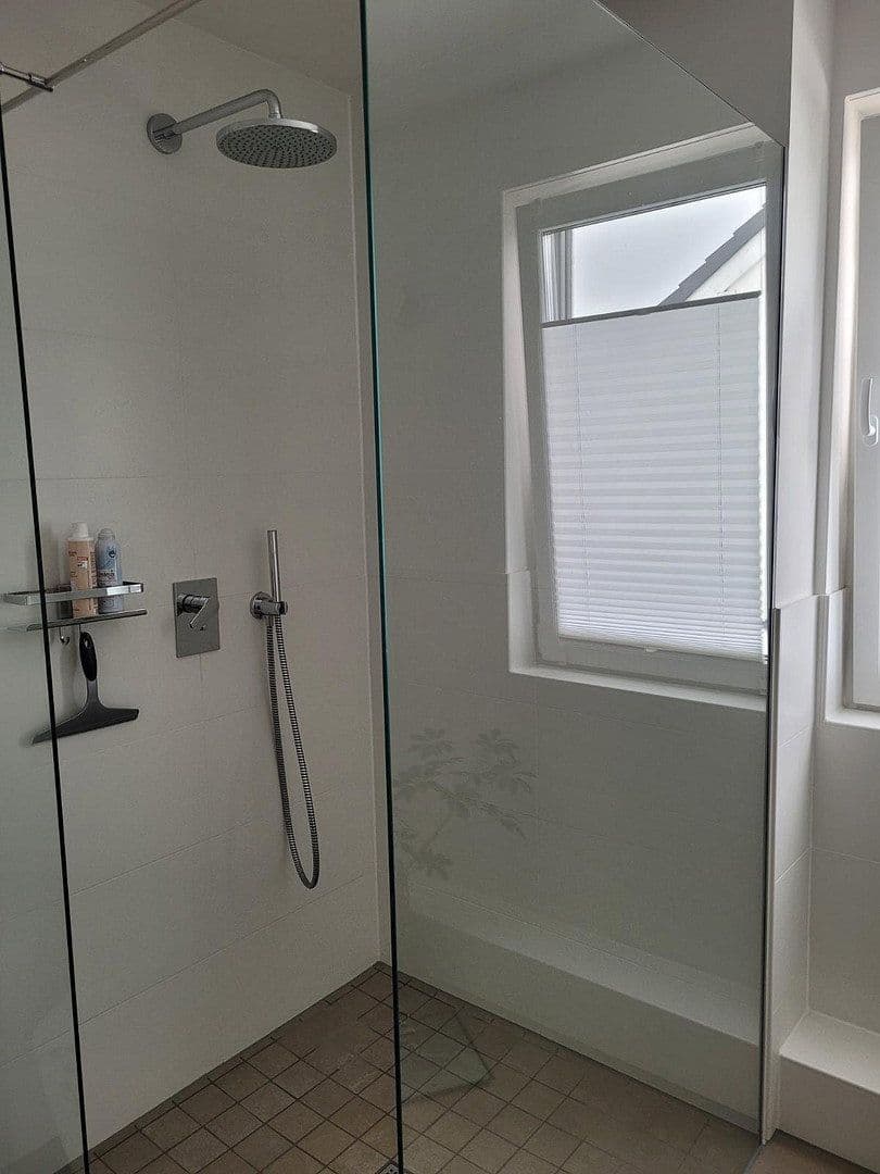 Pronájem bytu 3+1 80 m², Pfarrer-Fellner-Straße 7, Korschenbroich, Severní Porýní-Vestfálsko Pronájem bytu 3+1 80 m², Pfarrer-Fellner-Straße 7, Korschenbroich, Severní Porýní-Vestfálsko