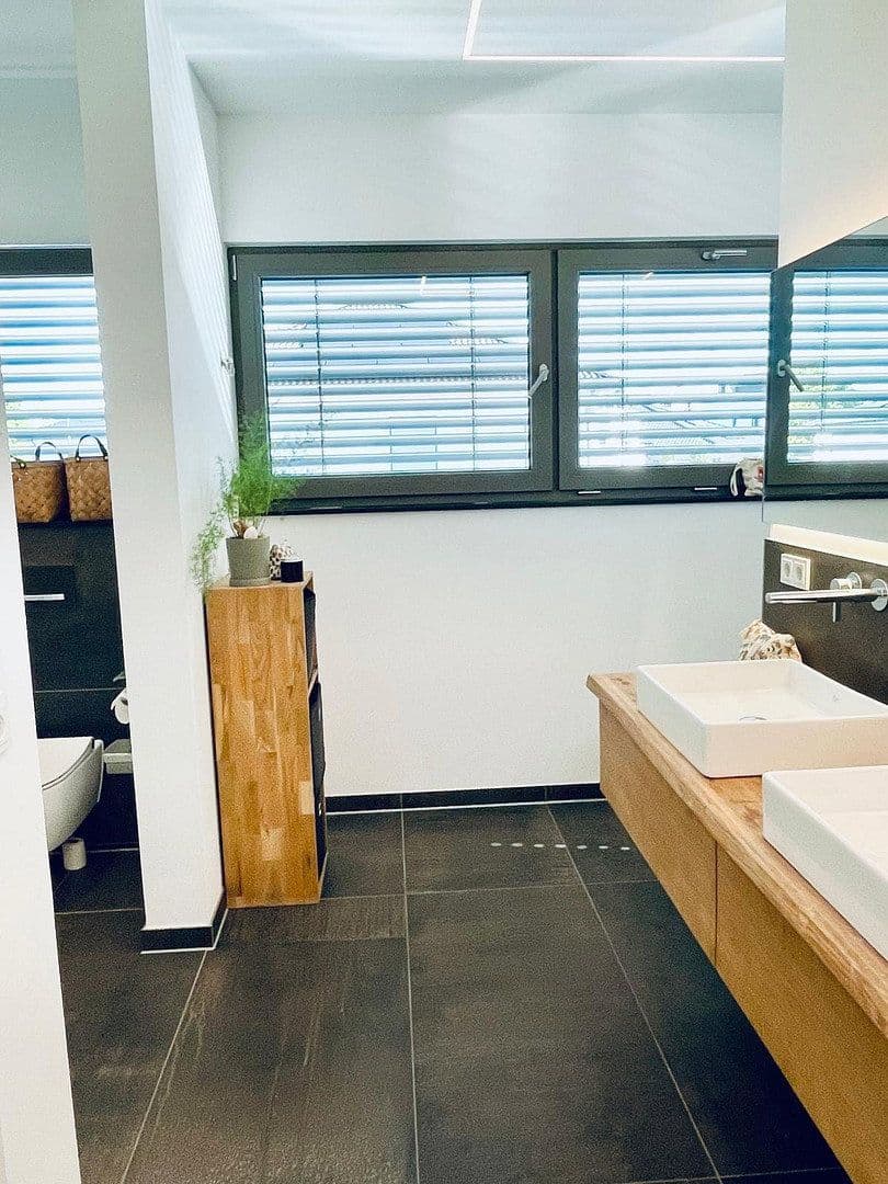 Prodej domu 238 m², pozemek 591 m², weiße Erde 35, Euskirchen, Severní Porýní-Vestfálsko Prodej domu 238 m², pozemek 591 m², weiße Erde 35, Euskirchen, Severní Porýní-Vestfálsko