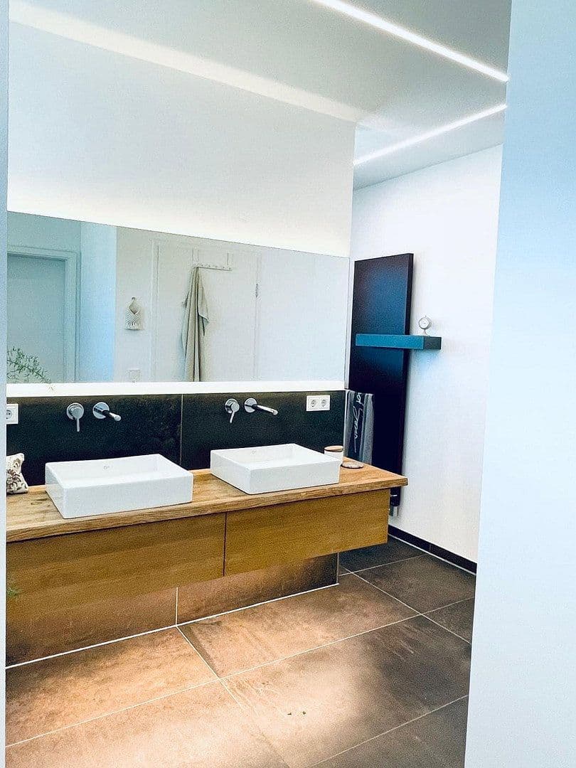 Prodej domu 238 m², pozemek 591 m², weiße Erde 35, Euskirchen, Severní Porýní-Vestfálsko Prodej domu 238 m², pozemek 591 m², weiße Erde 35, Euskirchen, Severní Porýní-Vestfálsko