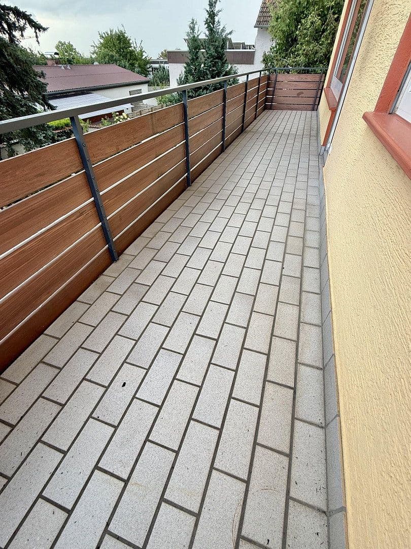 Pronájem bytu 3+1 102 m², Wiesbaden, Hessen Pronájem bytu 3+1 102 m², Wiesbaden, Hessen