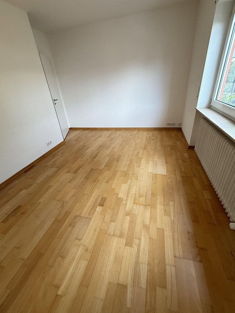 Pronájem bytu 3+1 102 m², Wiesbaden, Hessen Pronájem bytu 3+1 102 m², Wiesbaden, Hessen