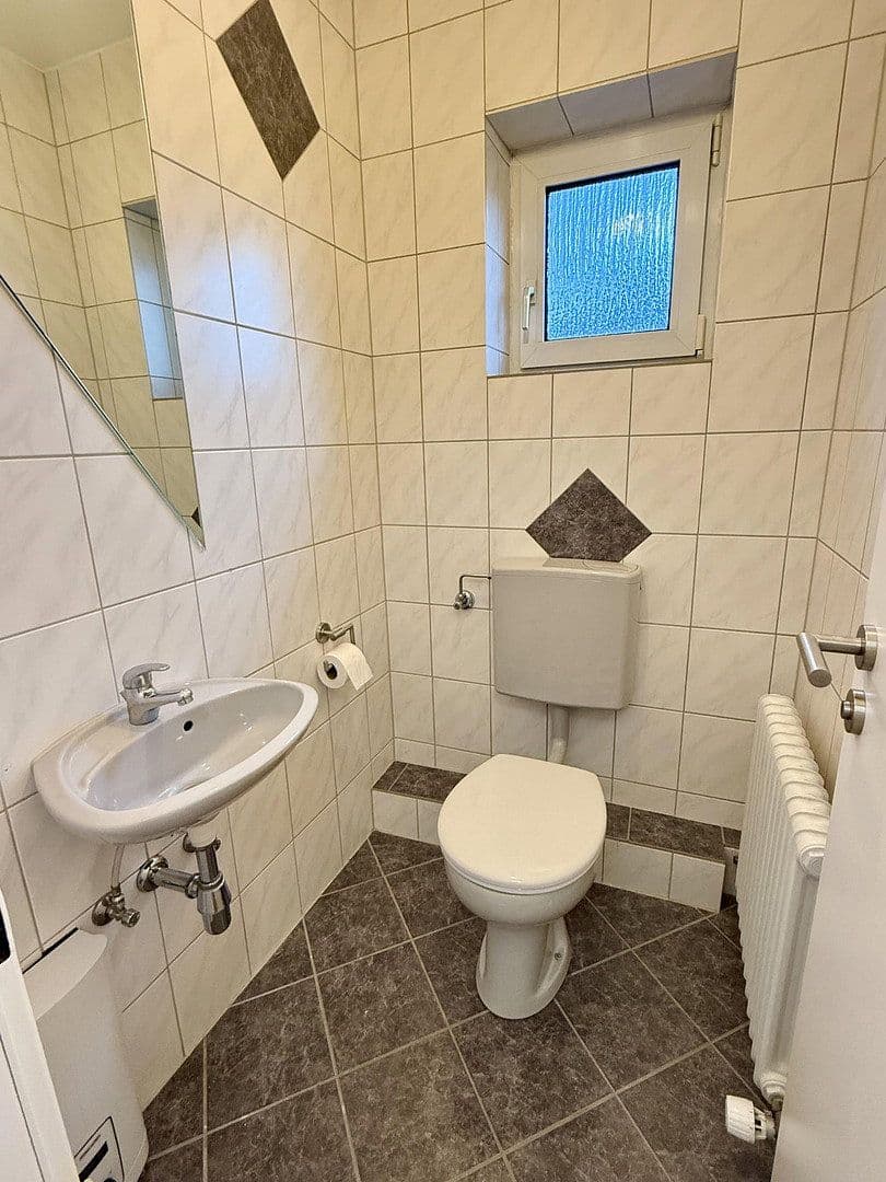 Pronájem bytu 3+1 102 m², Wiesbaden, Hessen Pronájem bytu 3+1 102 m², Wiesbaden, Hessen