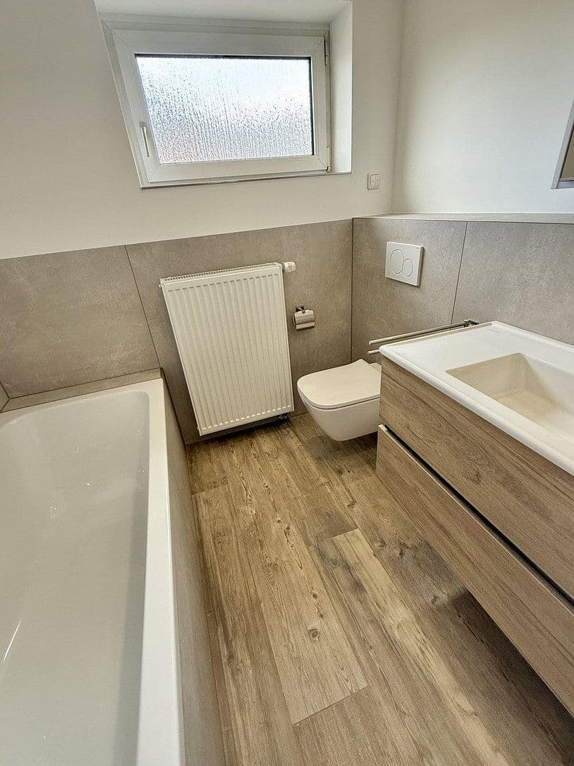 Pronájem bytu 3+1 102 m², Wiesbaden, Hessen Pronájem bytu 3+1 102 m², Wiesbaden, Hessen