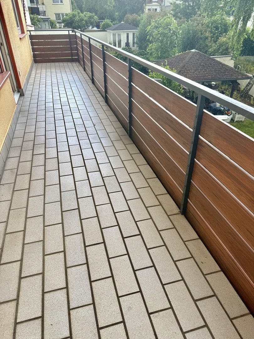 Pronájem bytu 3+1 102 m², Wiesbaden, Hessen Pronájem bytu 3+1 102 m², Wiesbaden, Hessen