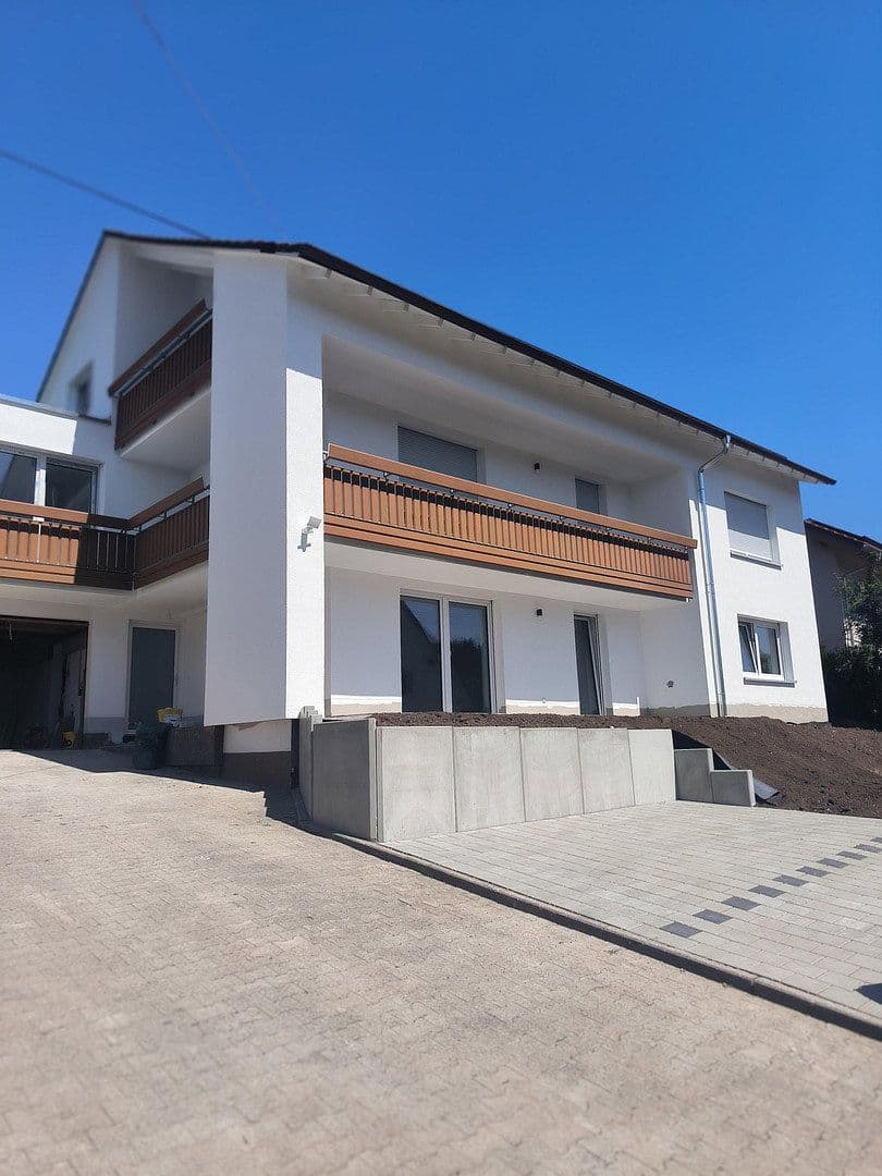 Pronájem bytu 4+1 100 m², Brigachtal, Bádensko-Württembersko Pronájem bytu 4+1 100 m², Brigachtal, Bádensko-Württembersko