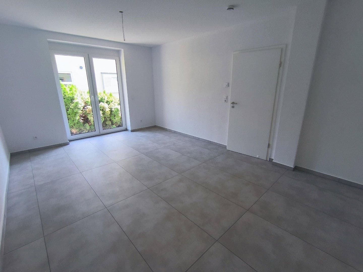 Pronájem bytu 4+1 100 m², Brigachtal, Bádensko-Württembersko Pronájem bytu 4+1 100 m², Brigachtal, Bádensko-Württembersko