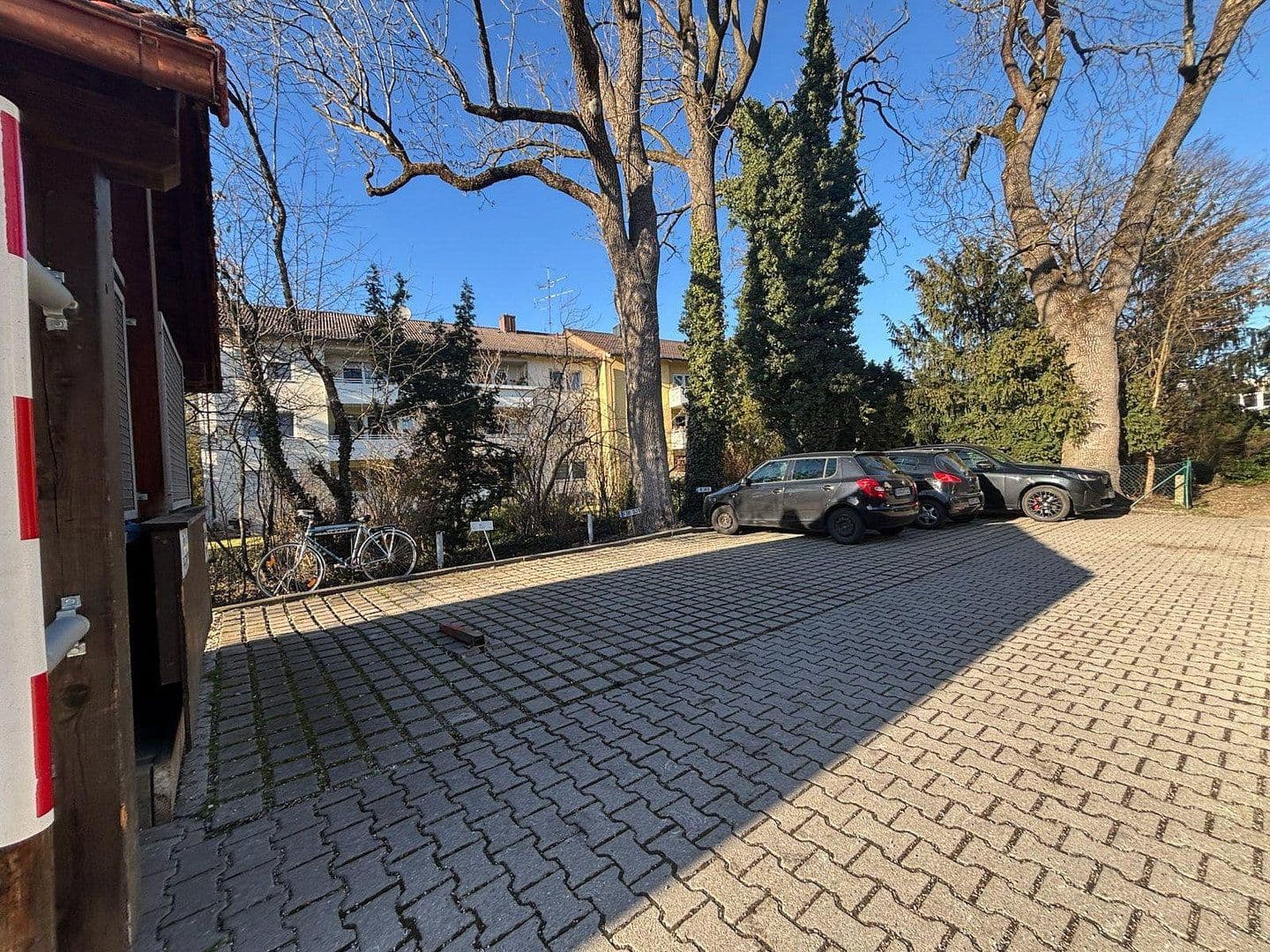 Pronájem bytu 1+kk 39 m², Aschheimer Straße 8, Feldkirchen, Bavorsko Pronájem bytu 1+kk 39 m², Aschheimer Straße 8, Feldkirchen, Bavorsko