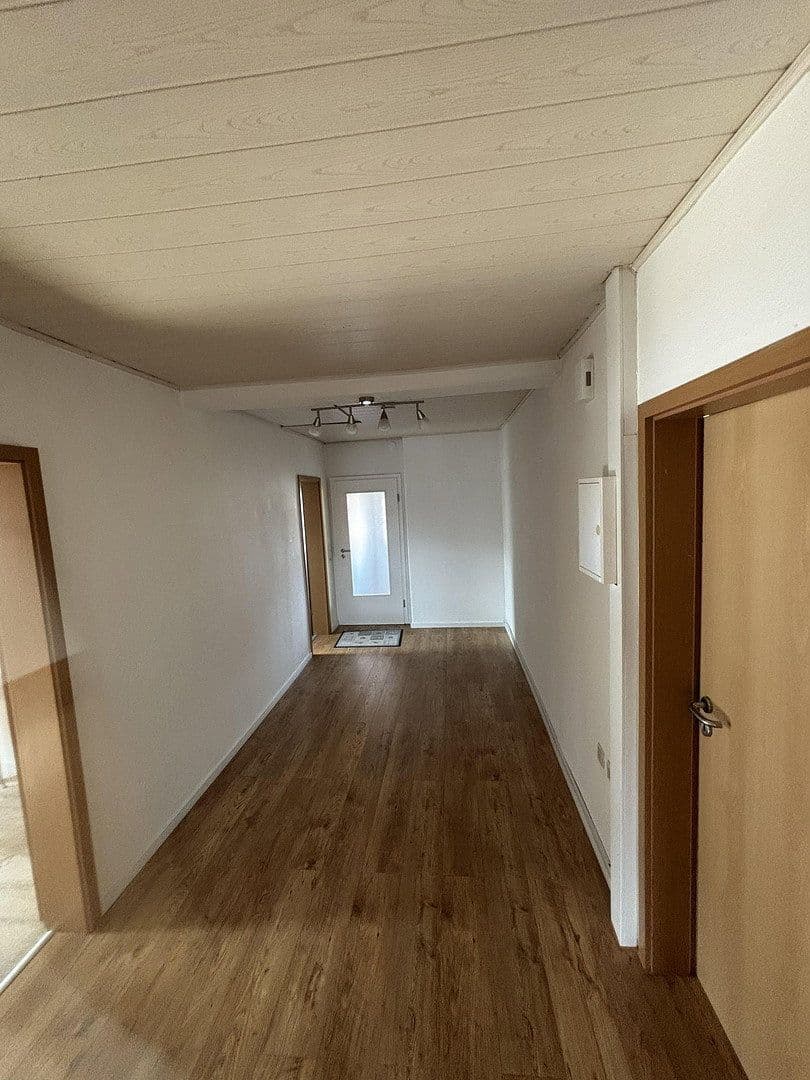 Pronájem bytu 3+1 90 m², Peine, Dolní Sasko Pronájem bytu 3+1 90 m², Peine, Dolní Sasko