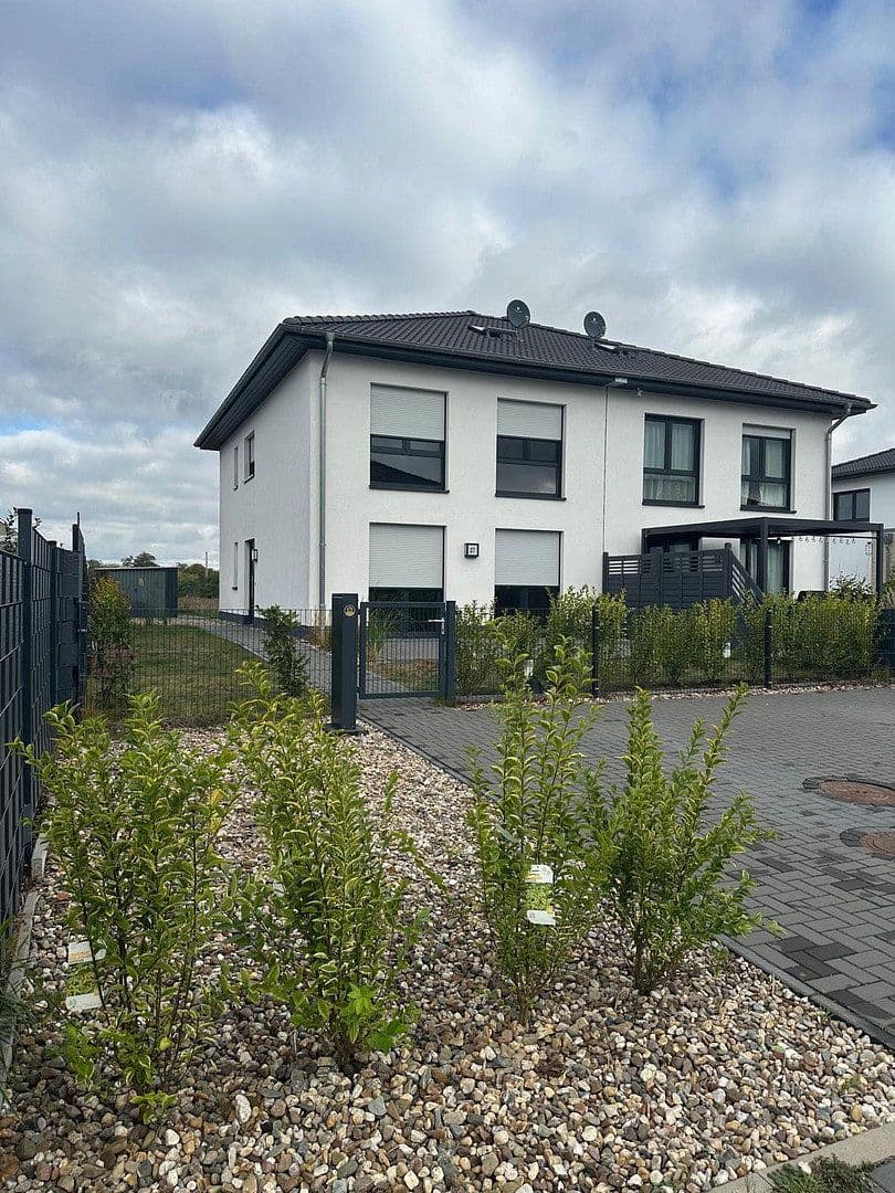 Pronájem domu 125 m², pozemek 337 m², Rehberge 27, Biederitz, Sasko-Anhaltsko Pronájem domu 125 m², pozemek 337 m², Rehberge 27, Biederitz, Sasko-Anhaltsko