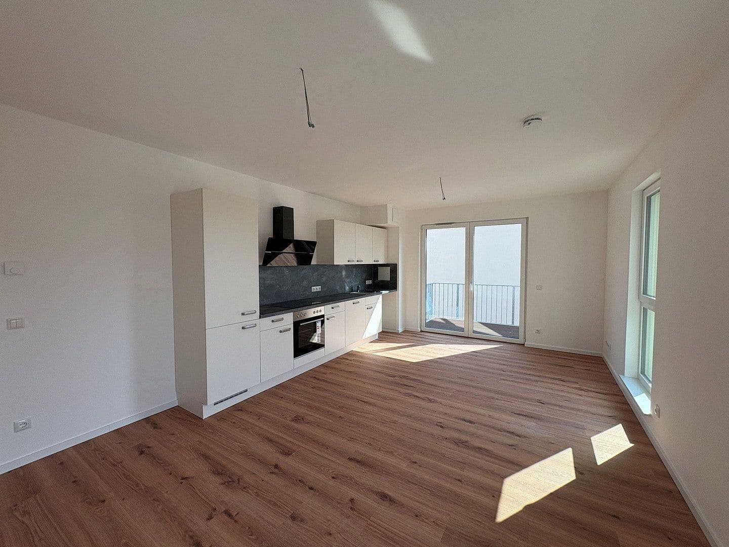 Pronájem bytu 3+1 74 m², Bernauer Straße 16, Bernau, Braniborsko Pronájem bytu 3+1 74 m², Bernauer Straße 16, Bernau, Braniborsko