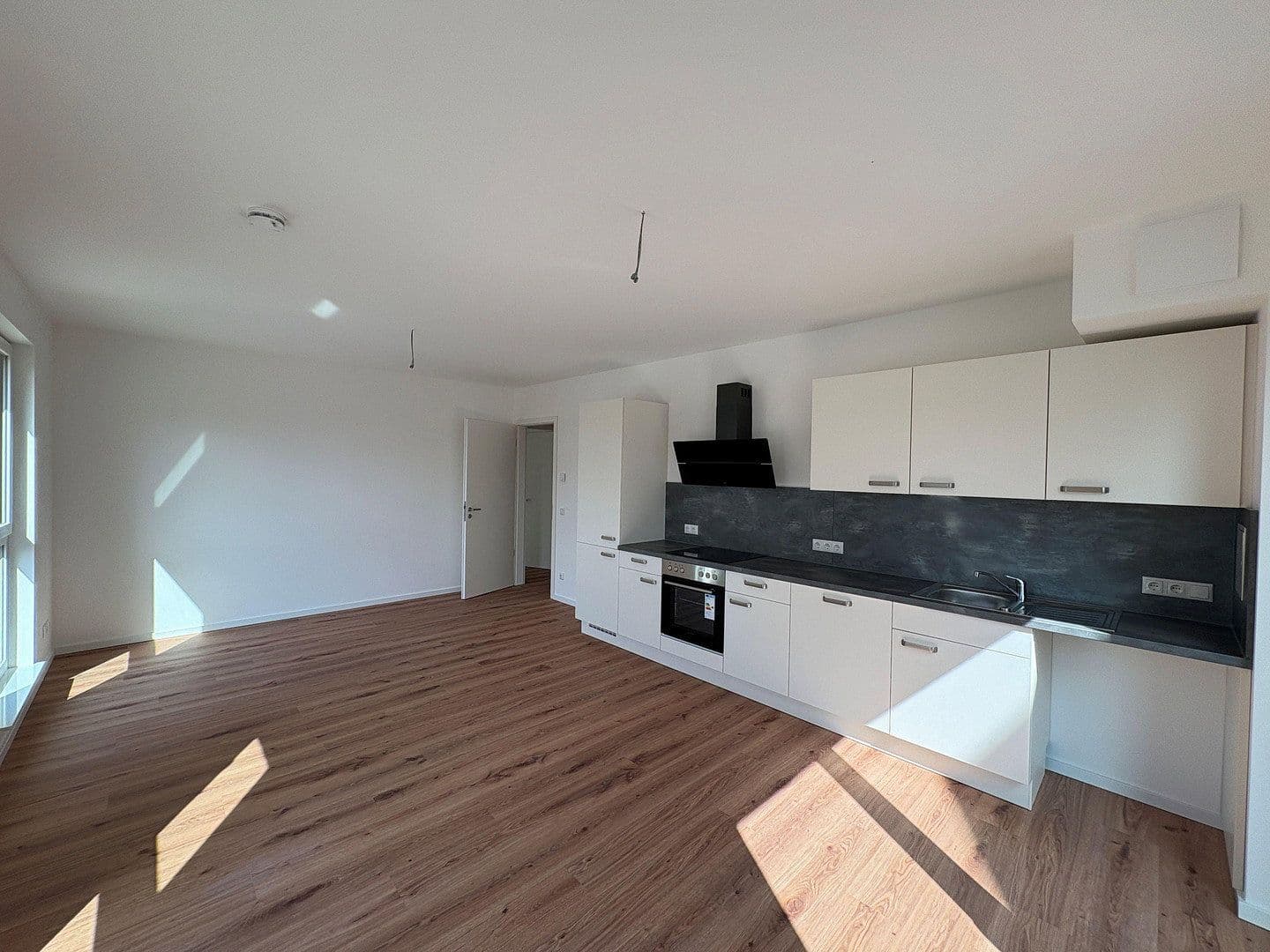 Pronájem bytu 3+1 74 m², Bernauer Straße 16, Bernau, Braniborsko Pronájem bytu 3+1 74 m², Bernauer Straße 16, Bernau, Braniborsko