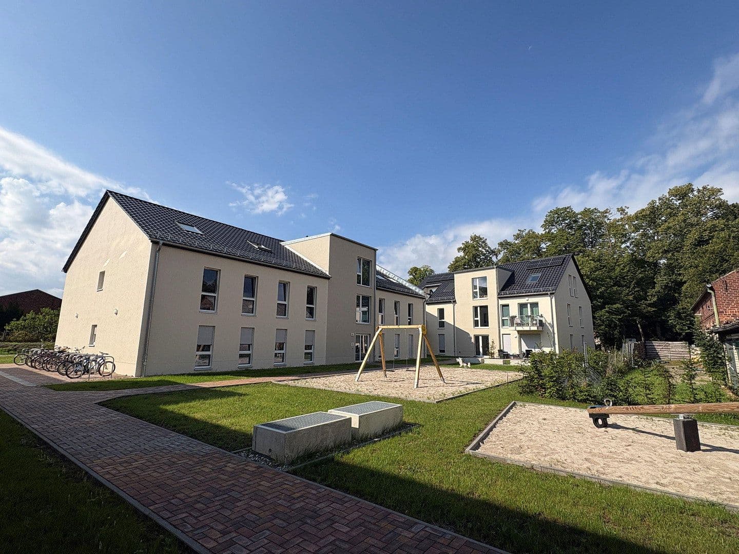 Pronájem bytu 3+1 74 m², Bernauer Straße 16, Bernau, Braniborsko Pronájem bytu 3+1 74 m², Bernauer Straße 16, Bernau, Braniborsko