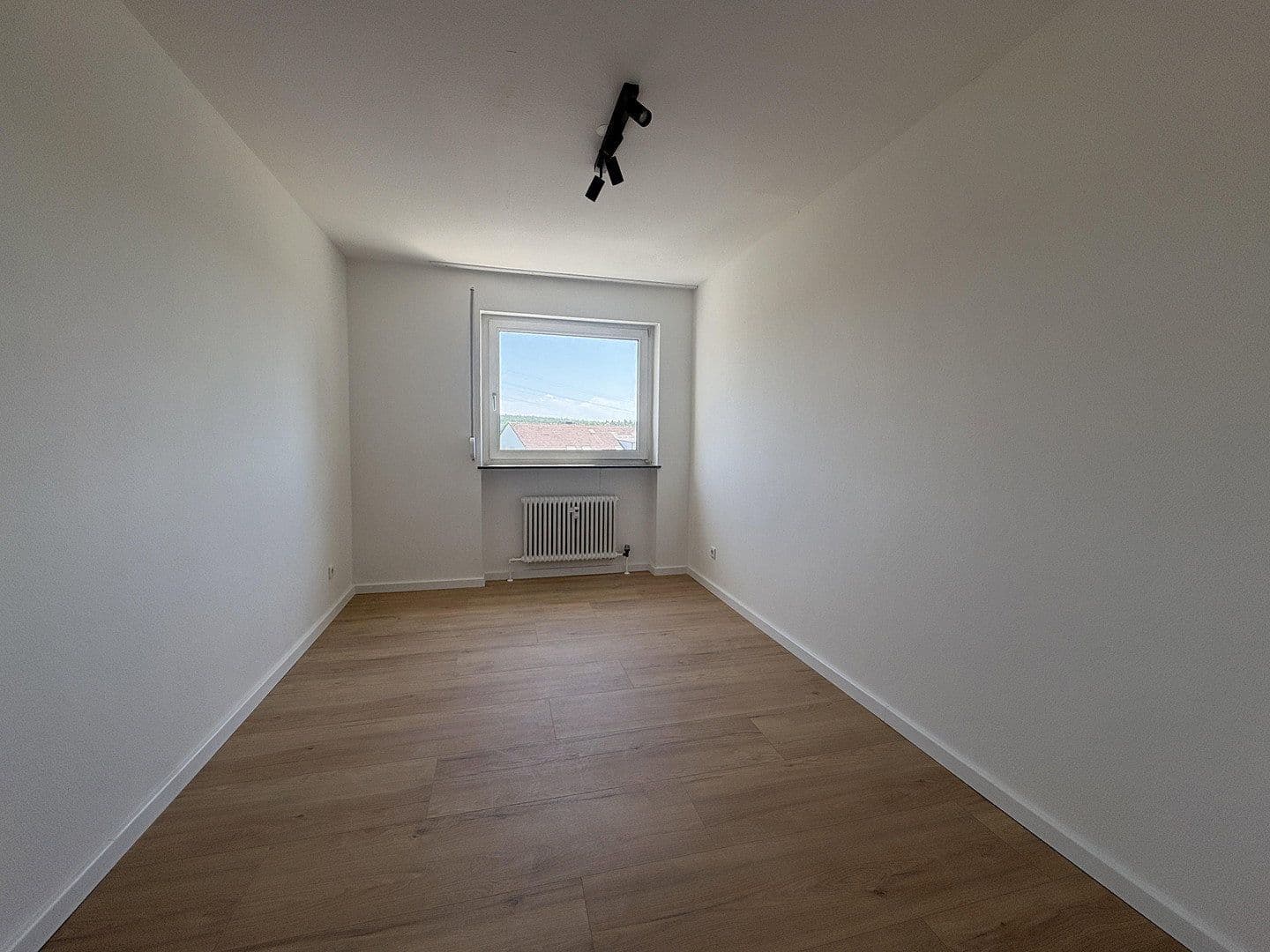 Pronájem bytu 3+1 90 m², Siemensstraße 39, Bamberg, Bavorsko Pronájem bytu 3+1 90 m², Siemensstraße 39, Bamberg, Bavorsko