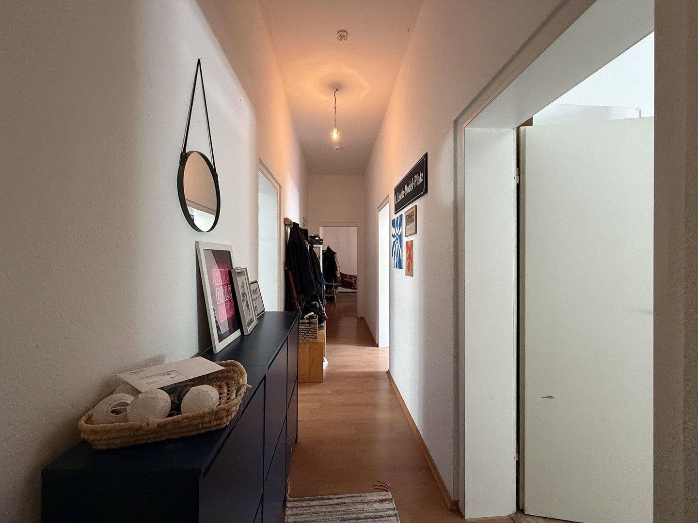 Pronájem bytu 3+1 98 m², Eckenheimer Landstraße 103, Frankfurt am Main, Hessen Pronájem bytu 3+1 98 m², Eckenheimer Landstraße 103, Frankfurt am Main, Hessen