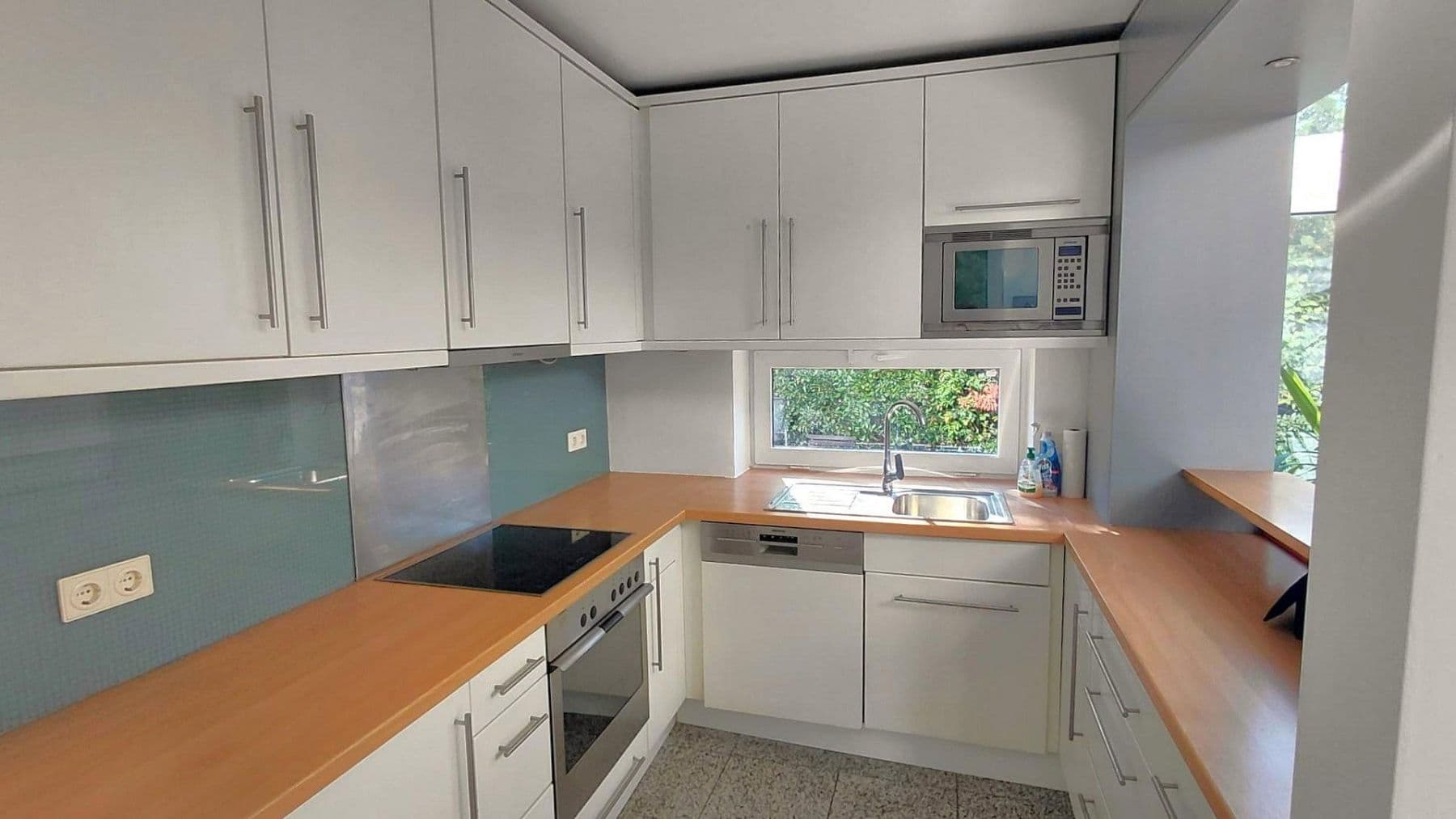 Prodej domu 161 m², pozemek 424 m², Berlin, Berlín Prodej domu 161 m², pozemek 424 m², Berlin, Berlín