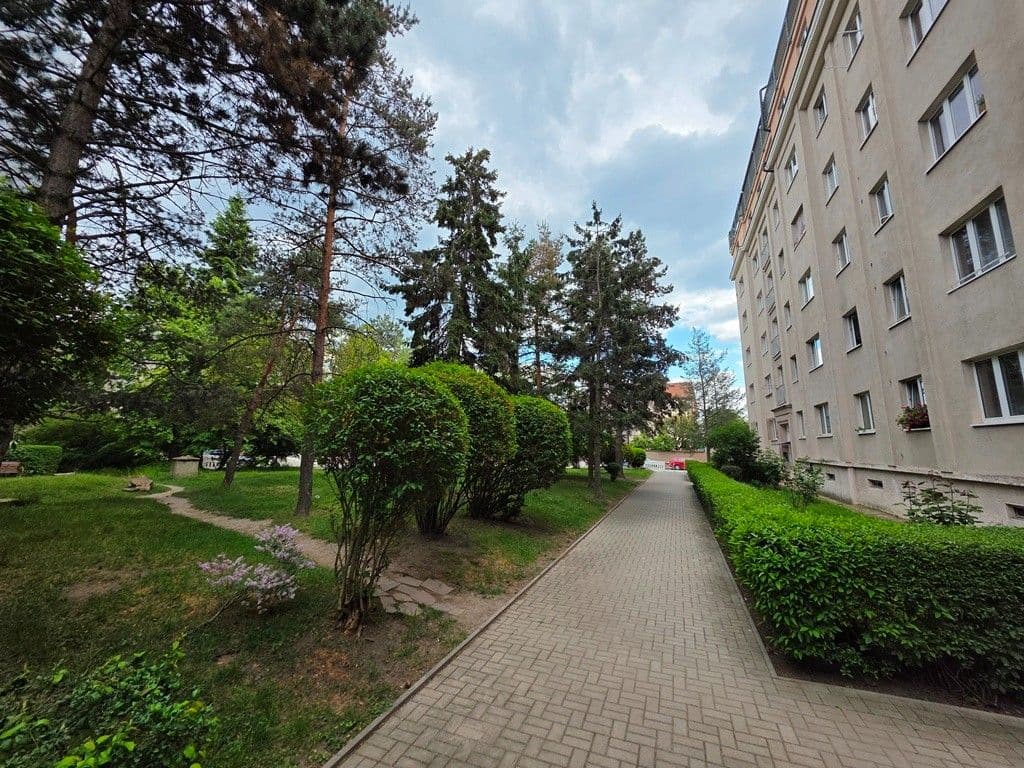 Prodej bytu 3+1 68 m², Sečská, Praha, Praha Prodej bytu 3+1 68 m², Sečská, Praha, Praha