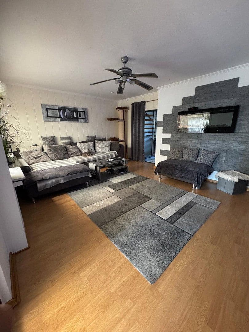 Prodej domu 94 m², pozemek 232 m², Neuwied, Porýní-Falc Prodej domu 94 m², pozemek 232 m², Neuwied, Porýní-Falc