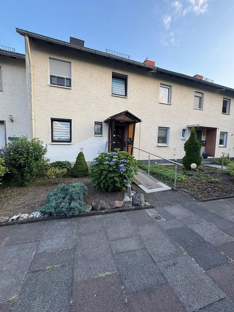 Prodej domu 94 m², pozemek 232 m², Neuwied, Porýní-Falc Prodej domu 94 m², pozemek 232 m², Neuwied, Porýní-Falc