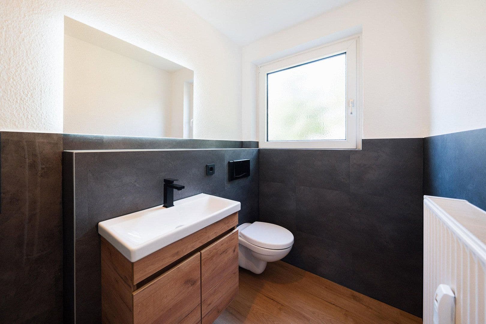 Prodej bytu 3+1 72 m², Witzenhausen, Hessen Prodej bytu 3+1 72 m², Witzenhausen, Hessen