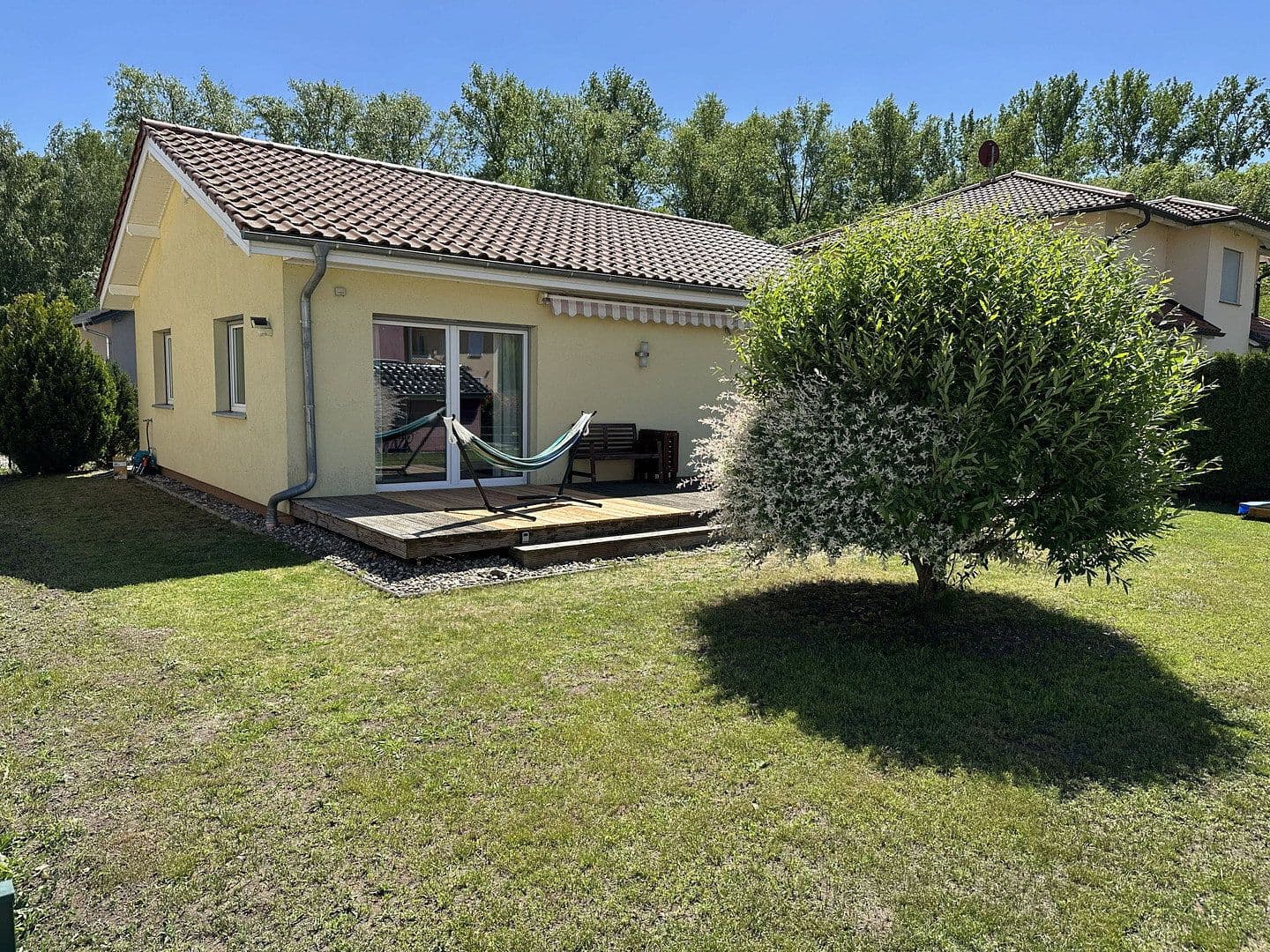 Prodej domu 72 m², pozemek 349 m², Mücheln (Geiseltal), Sasko-Anhaltsko Prodej domu 72 m², pozemek 349 m², Mücheln (Geiseltal), Sasko-Anhaltsko