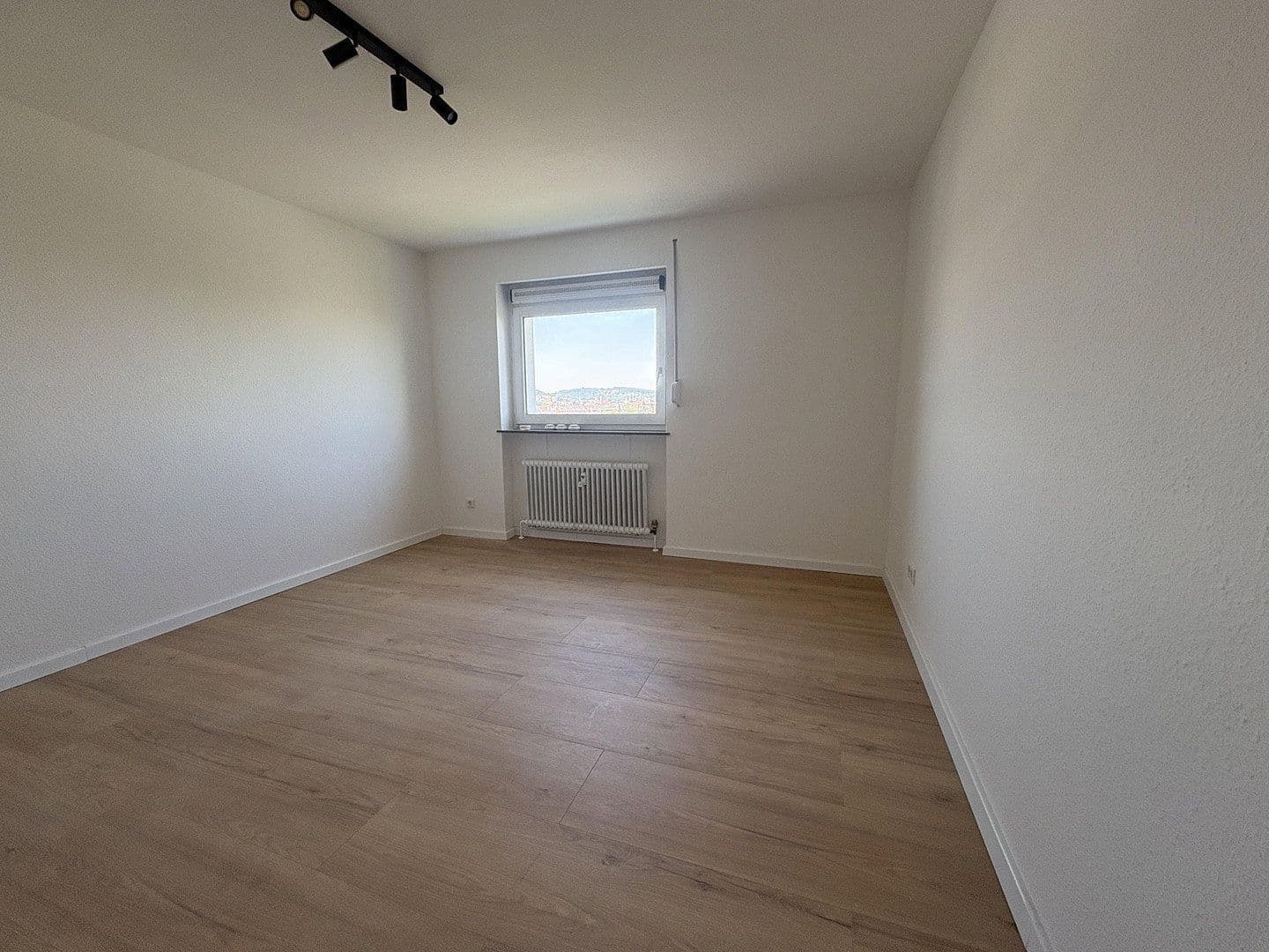 Pronájem bytu 3+1 92 m², Siemensstraße 39, Bamberg, Bavorsko Pronájem bytu 3+1 92 m², Siemensstraße 39, Bamberg, Bavorsko