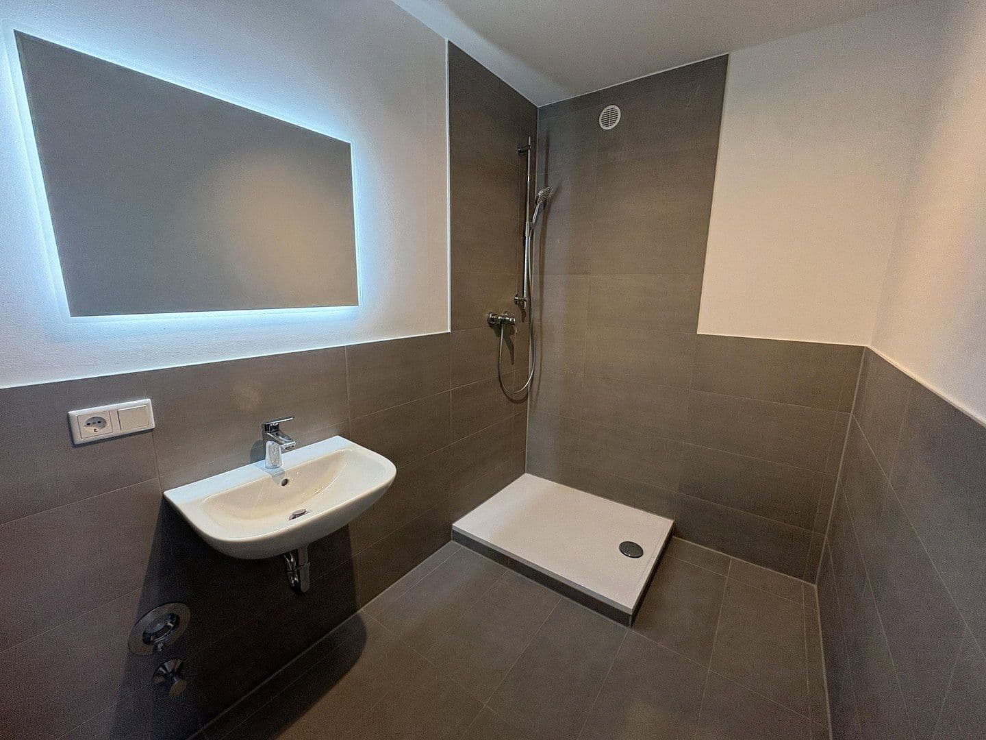 Pronájem bytu 3+1 92 m², Siemensstraße 39, Bamberg, Bavorsko Pronájem bytu 3+1 92 m², Siemensstraße 39, Bamberg, Bavorsko