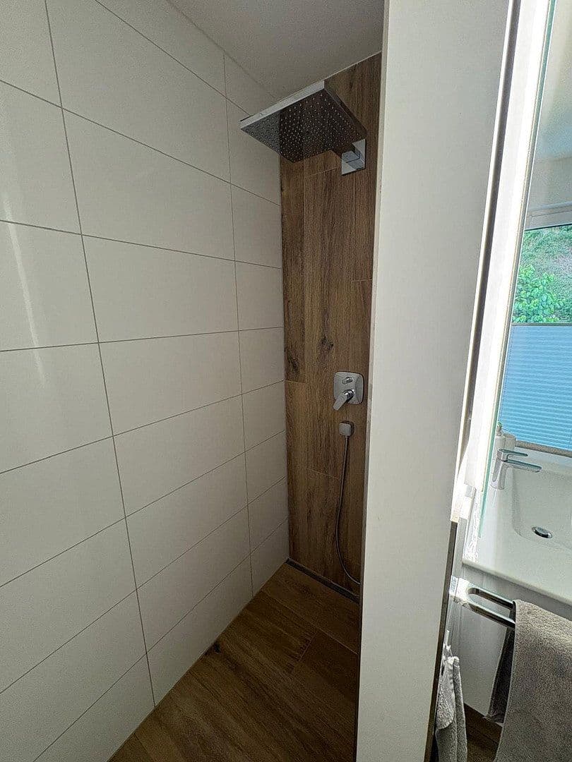 Prodej domu 197 m², pozemek 241 m², Brohl-Lützing, Porýní-Falc Prodej domu 197 m², pozemek 241 m², Brohl-Lützing, Porýní-Falc