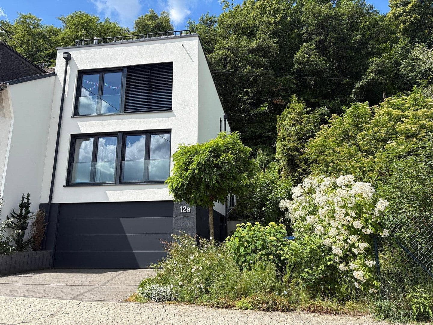 Prodej domu 197 m², pozemek 241 m², Brohl-Lützing, Porýní-Falc Prodej domu 197 m², pozemek 241 m², Brohl-Lützing, Porýní-Falc