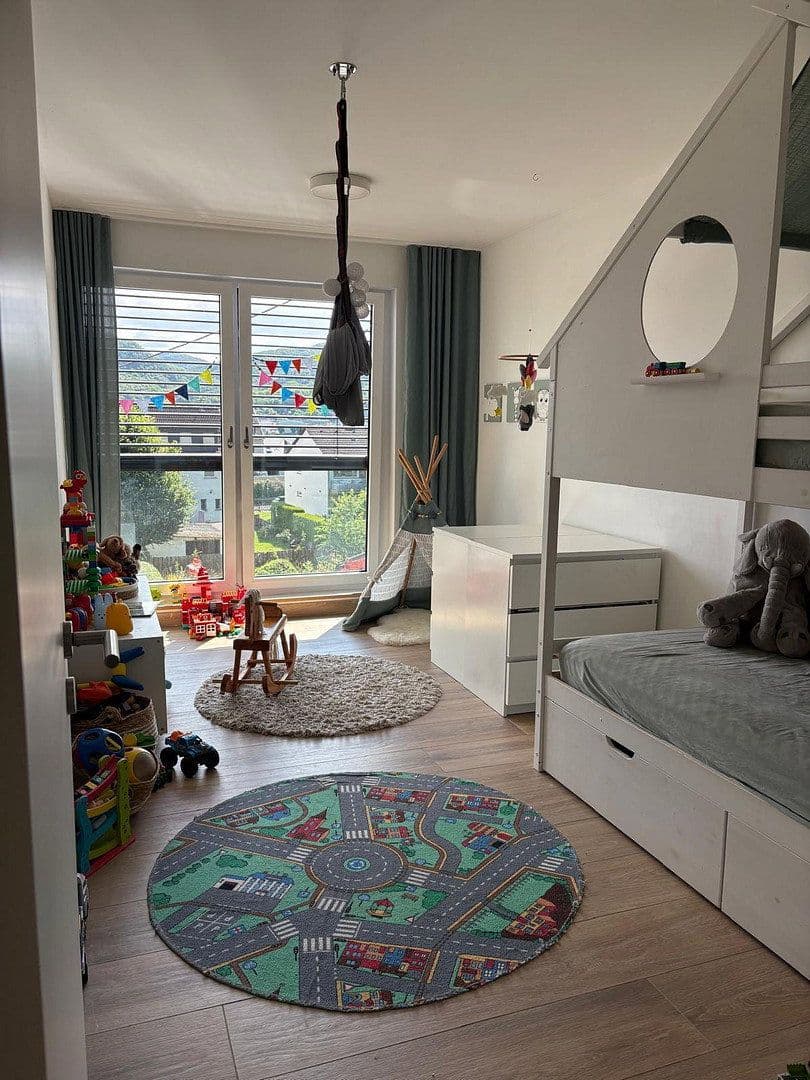 Prodej domu 197 m², pozemek 241 m², Brohl-Lützing, Porýní-Falc Prodej domu 197 m², pozemek 241 m², Brohl-Lützing, Porýní-Falc