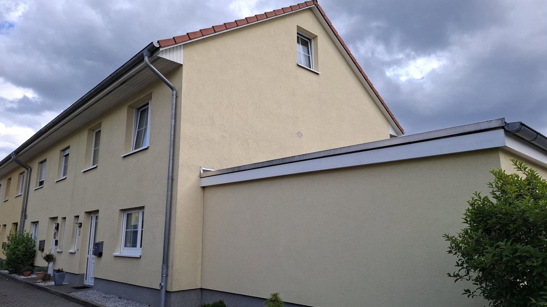 Prodej domu 153 m², pozemek 258 m², Langenhagen, Dolní Sasko Prodej domu 153 m², pozemek 258 m², Langenhagen, Dolní Sasko