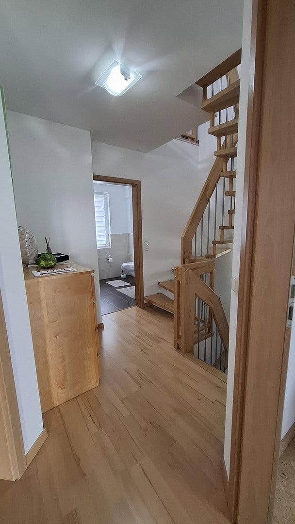 Prodej domu 153 m², pozemek 258 m², Langenhagen, Dolní Sasko Prodej domu 153 m², pozemek 258 m², Langenhagen, Dolní Sasko