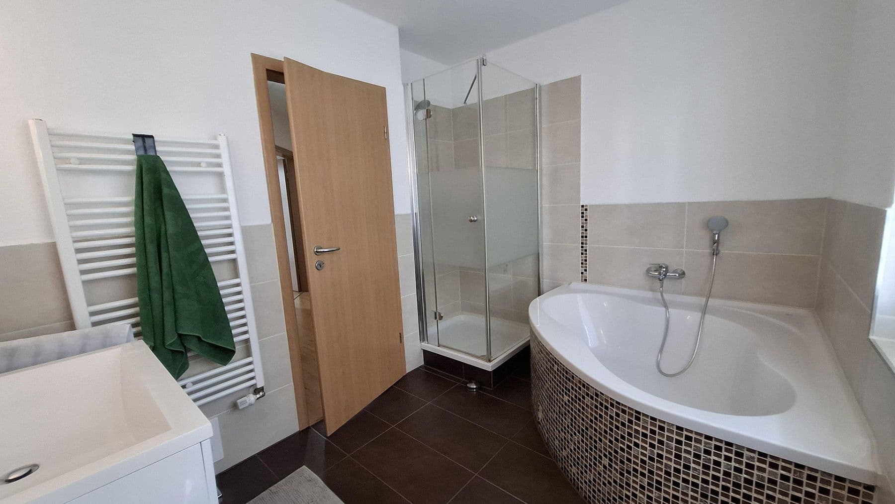 Prodej domu 153 m², pozemek 258 m², Langenhagen, Dolní Sasko Prodej domu 153 m², pozemek 258 m², Langenhagen, Dolní Sasko