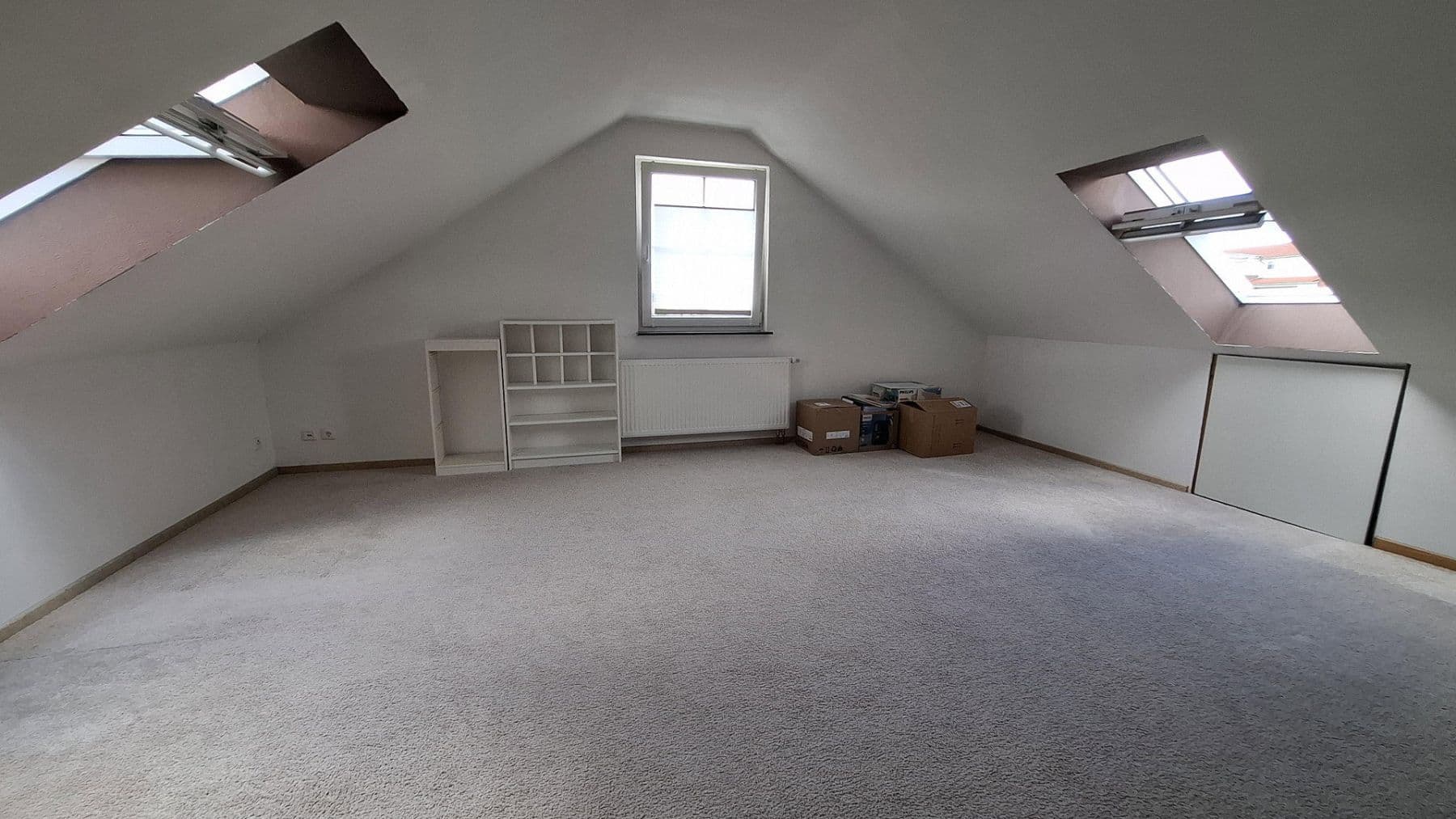 Prodej domu 153 m², pozemek 258 m², Langenhagen, Dolní Sasko Prodej domu 153 m², pozemek 258 m², Langenhagen, Dolní Sasko
