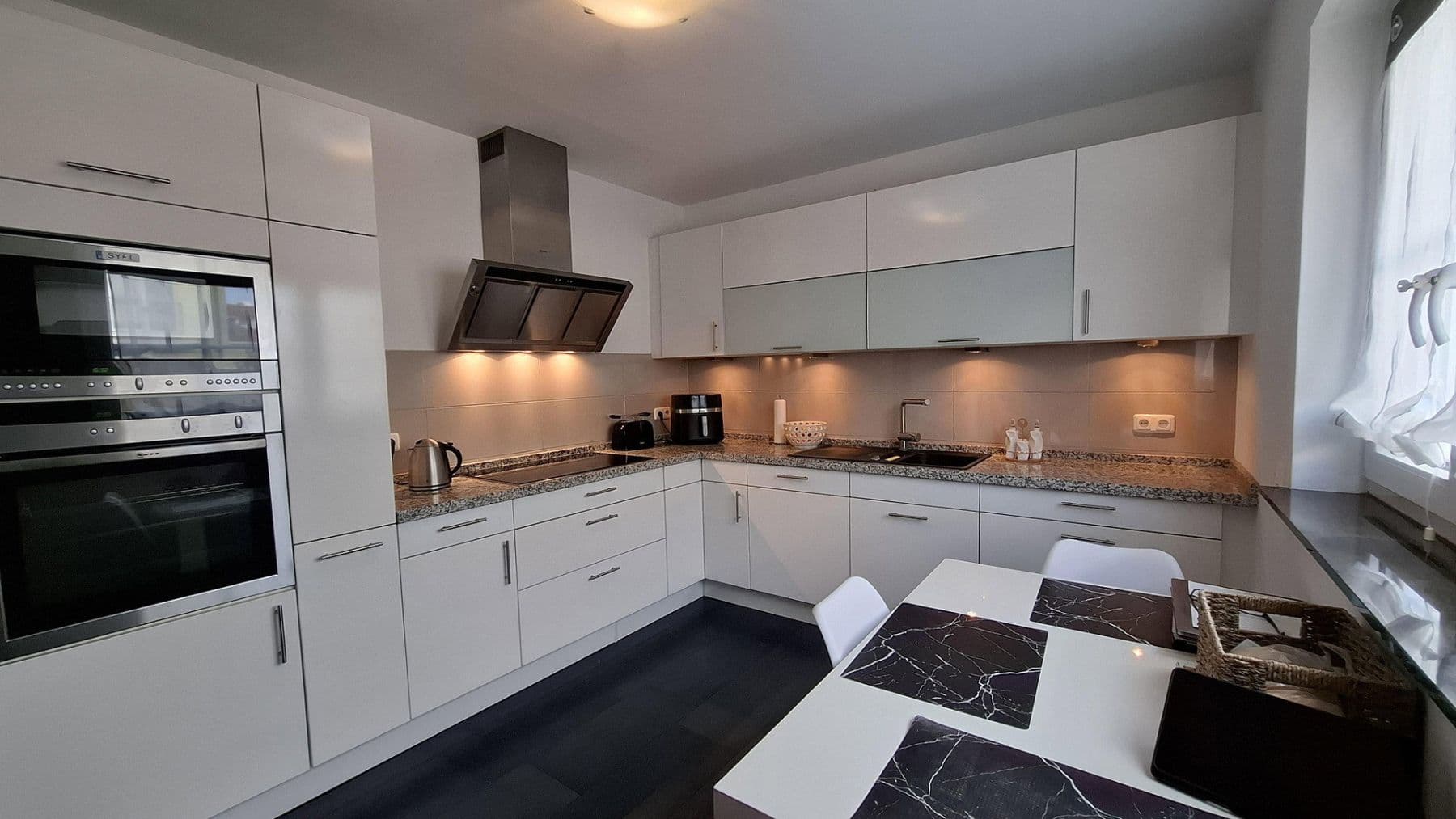 Prodej domu 153 m², pozemek 258 m², Langenhagen, Dolní Sasko Prodej domu 153 m², pozemek 258 m², Langenhagen, Dolní Sasko
