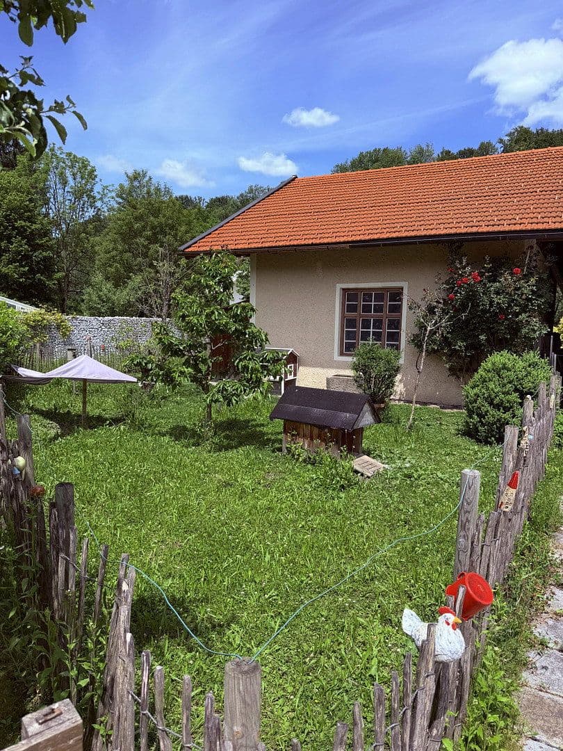 Prodej domu 238 m², pozemek 2.286 m², Siegsdorf, Bavorsko Prodej domu 238 m², pozemek 2.286 m², Siegsdorf, Bavorsko