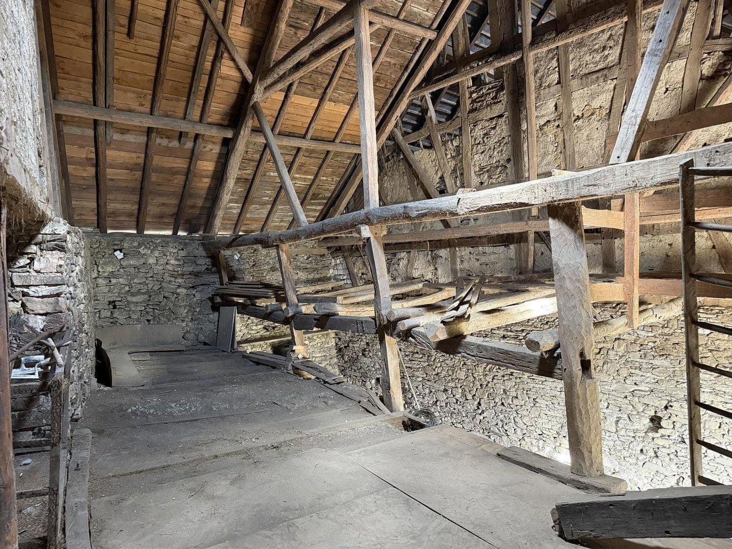 Prodej domu 95 m², pozemek 1.024 m², Morbach, Porýní-Falc Prodej domu 95 m², pozemek 1.024 m², Morbach, Porýní-Falc