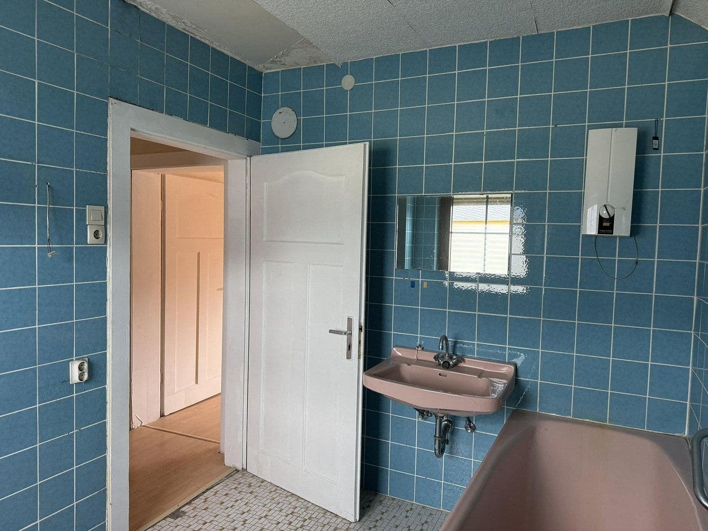 Prodej domu 95 m², pozemek 1.024 m², Morbach, Porýní-Falc Prodej domu 95 m², pozemek 1.024 m², Morbach, Porýní-Falc